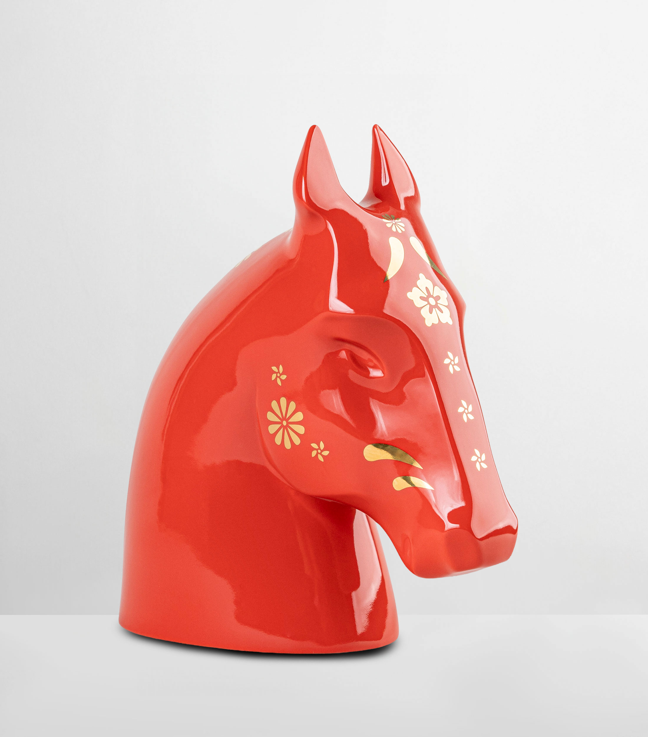 Escultura El Caballo Color Rojo Oro