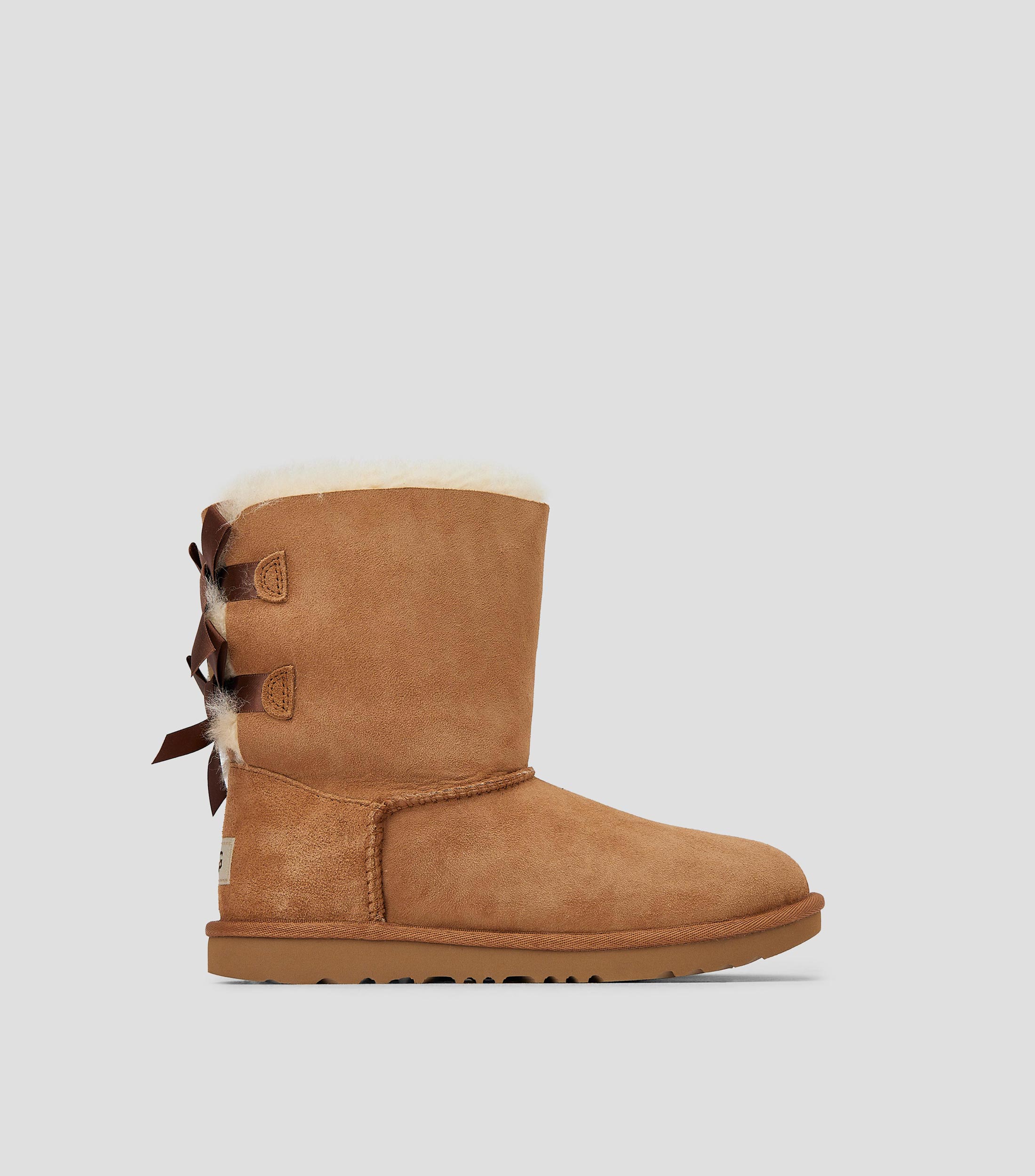 Ugg: Botas cortas Clásico en piel Niña El Palacio de Hierro - Main Image