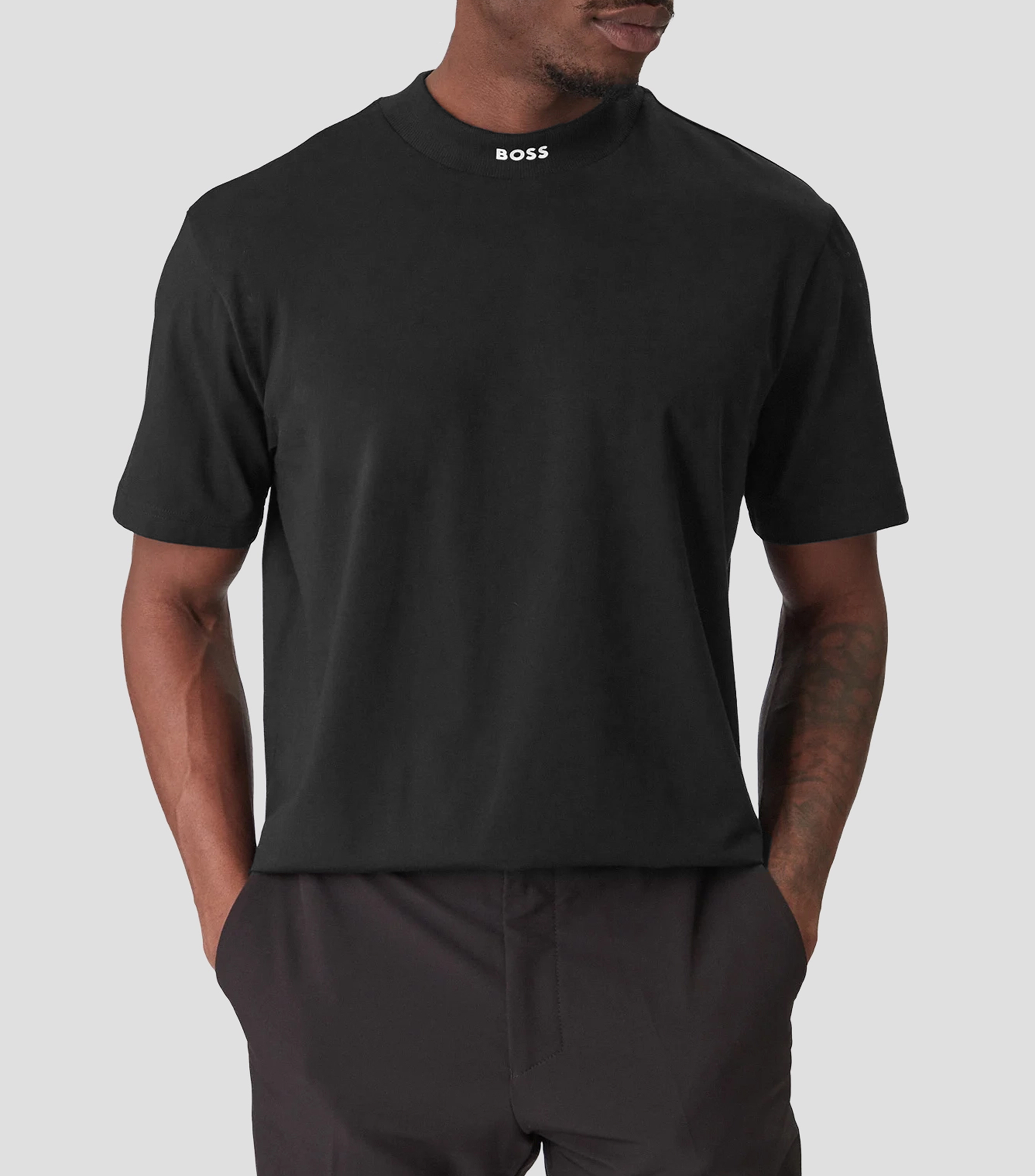 Playera cuello redondo manga corta estampada Hombre