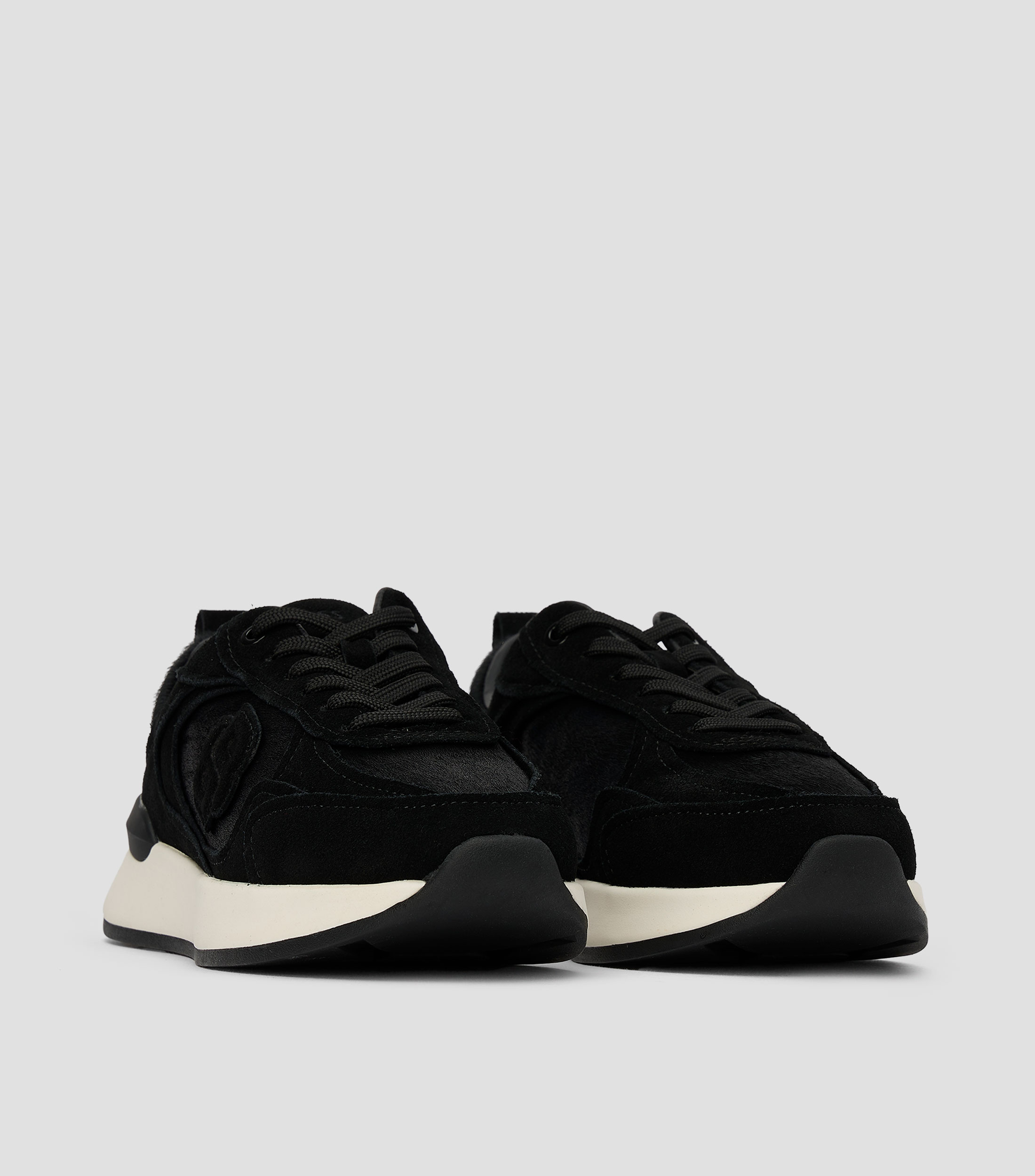Tenis casuales con logo Mujer