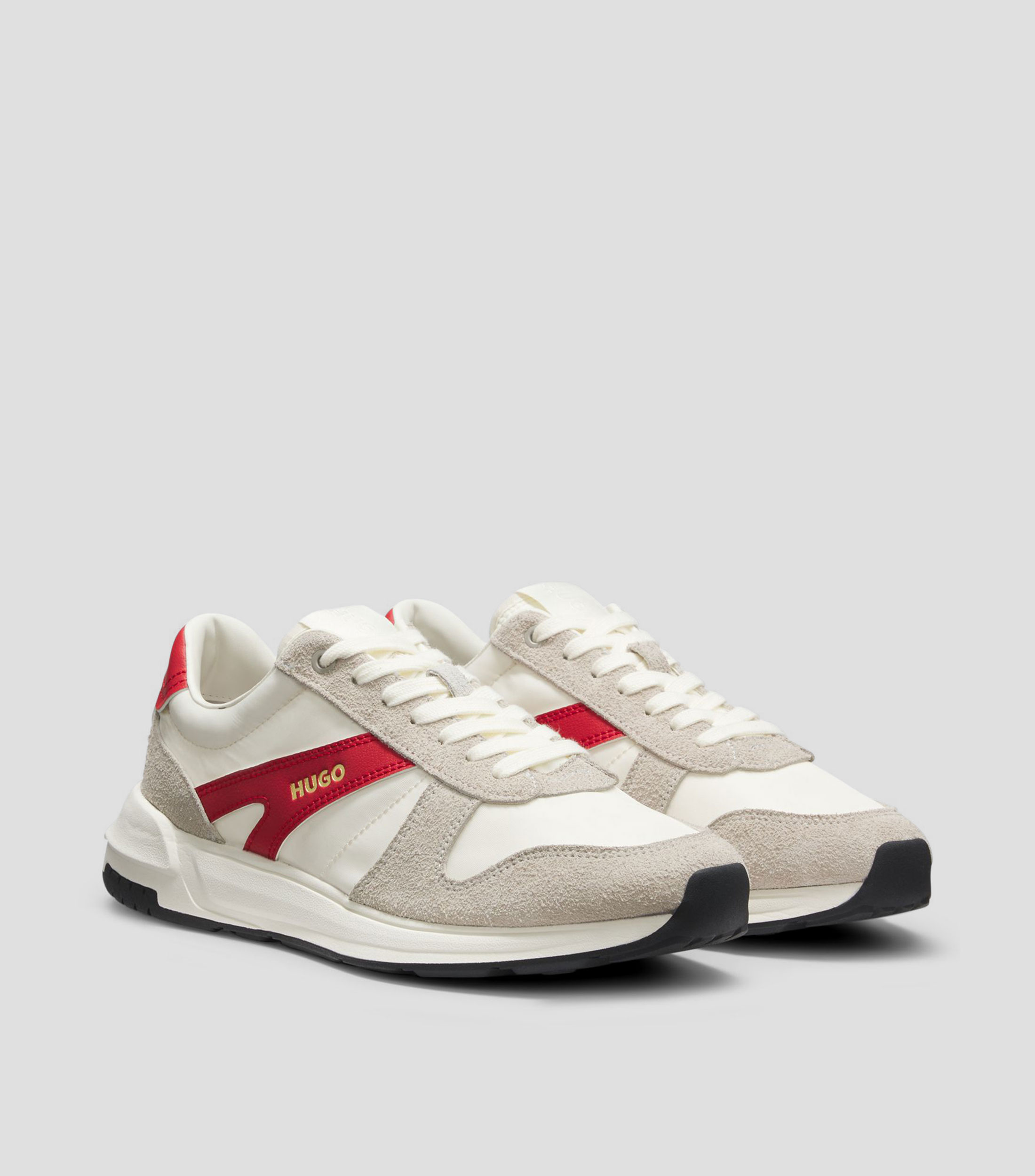 Tenis con ribetes de ante y detalles de logo Hombre