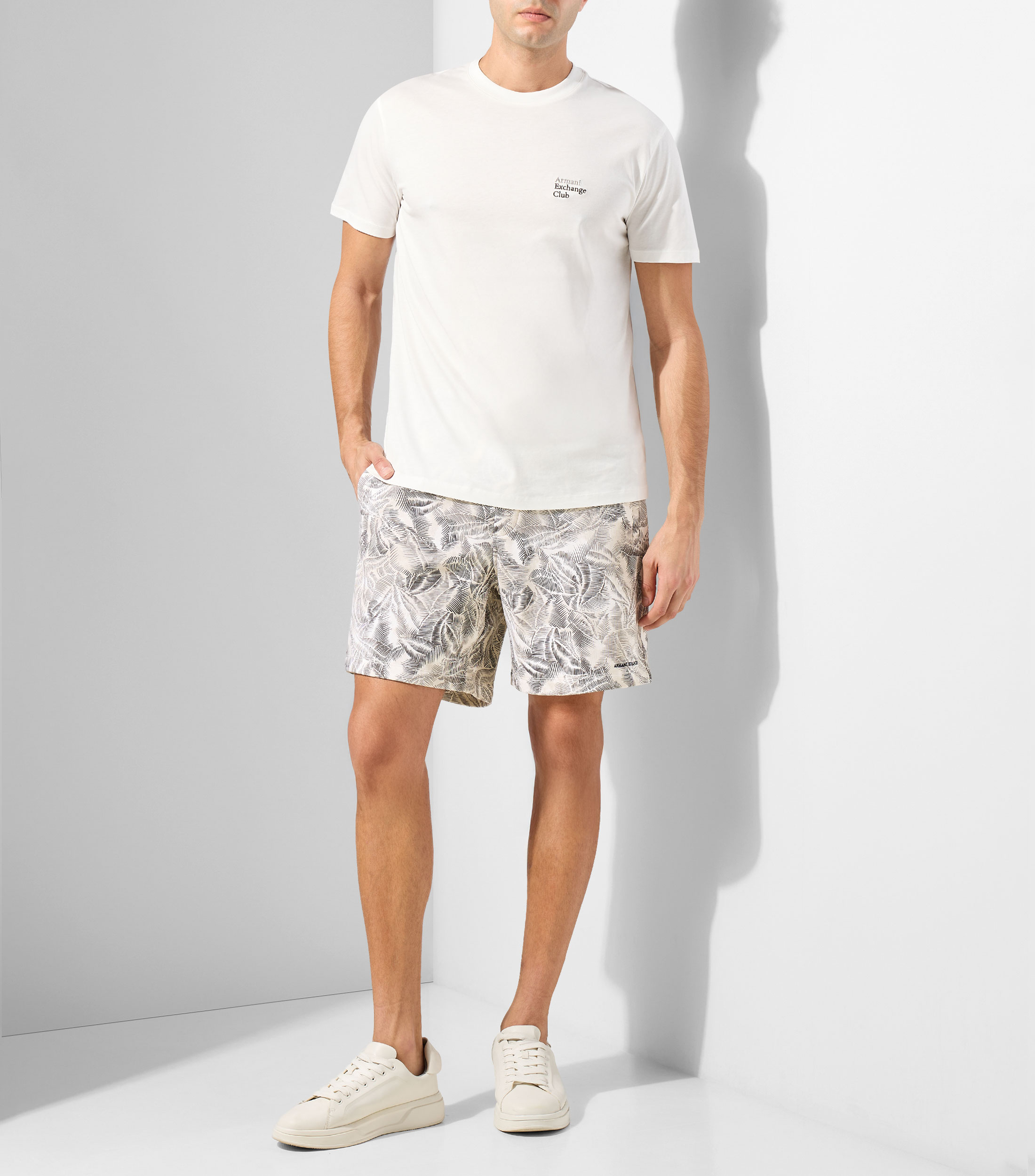 Playera cuello redondo manga corta sólida Hombre