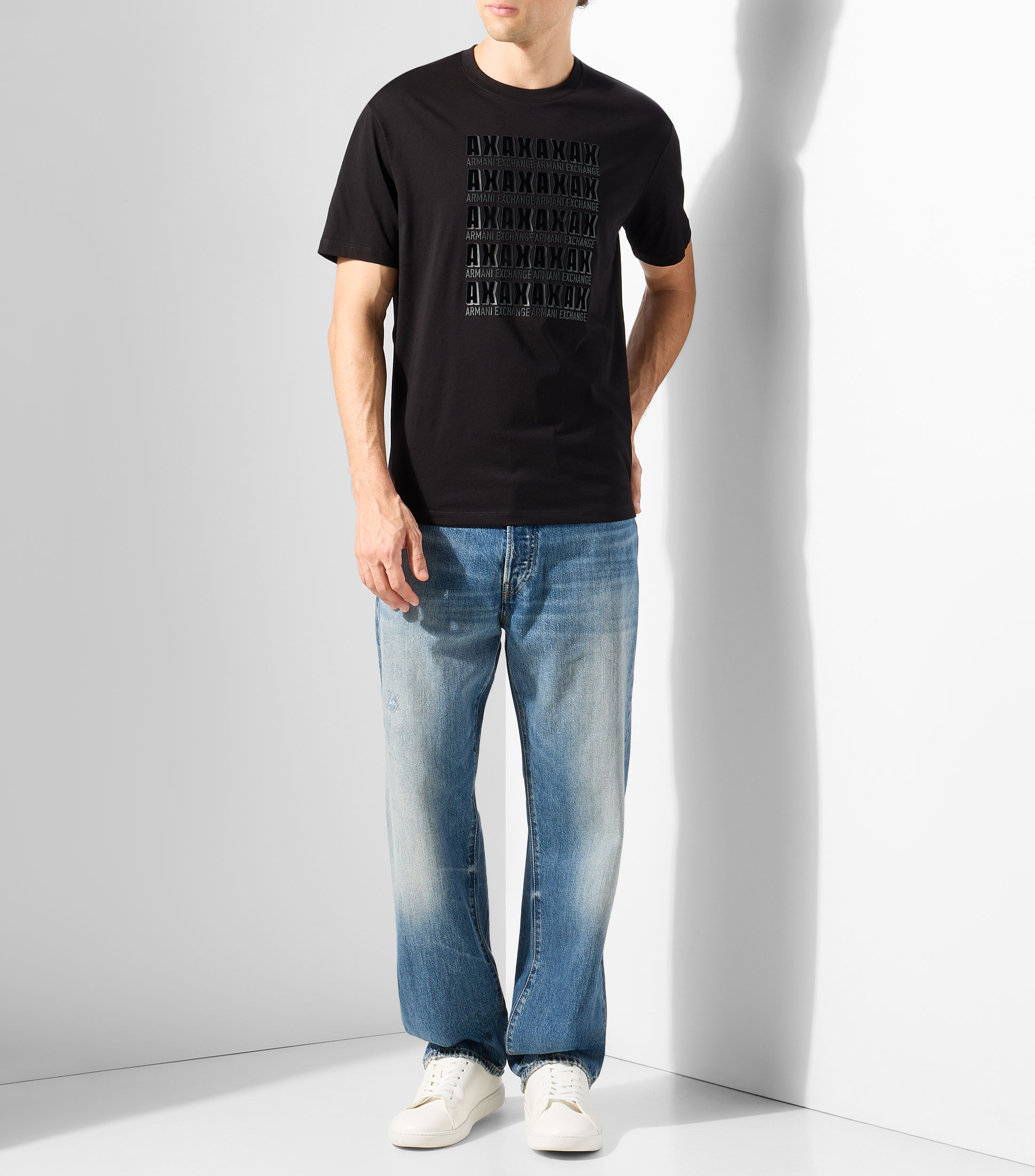 Playera cuello redondo manga corta estampada Hombre