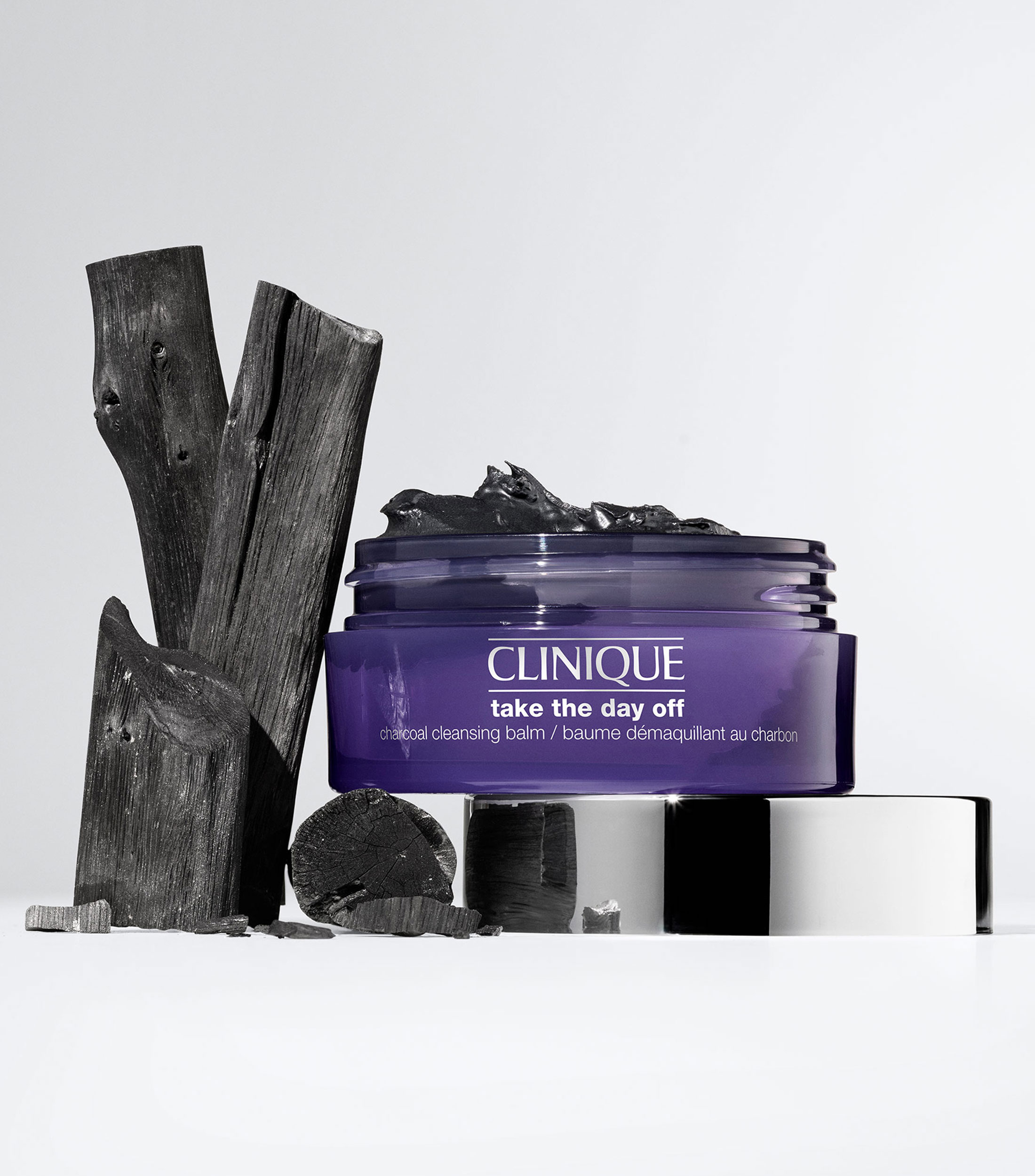 Desmaquillante en balsamo Take The Day Off Charcoal, 125 ml