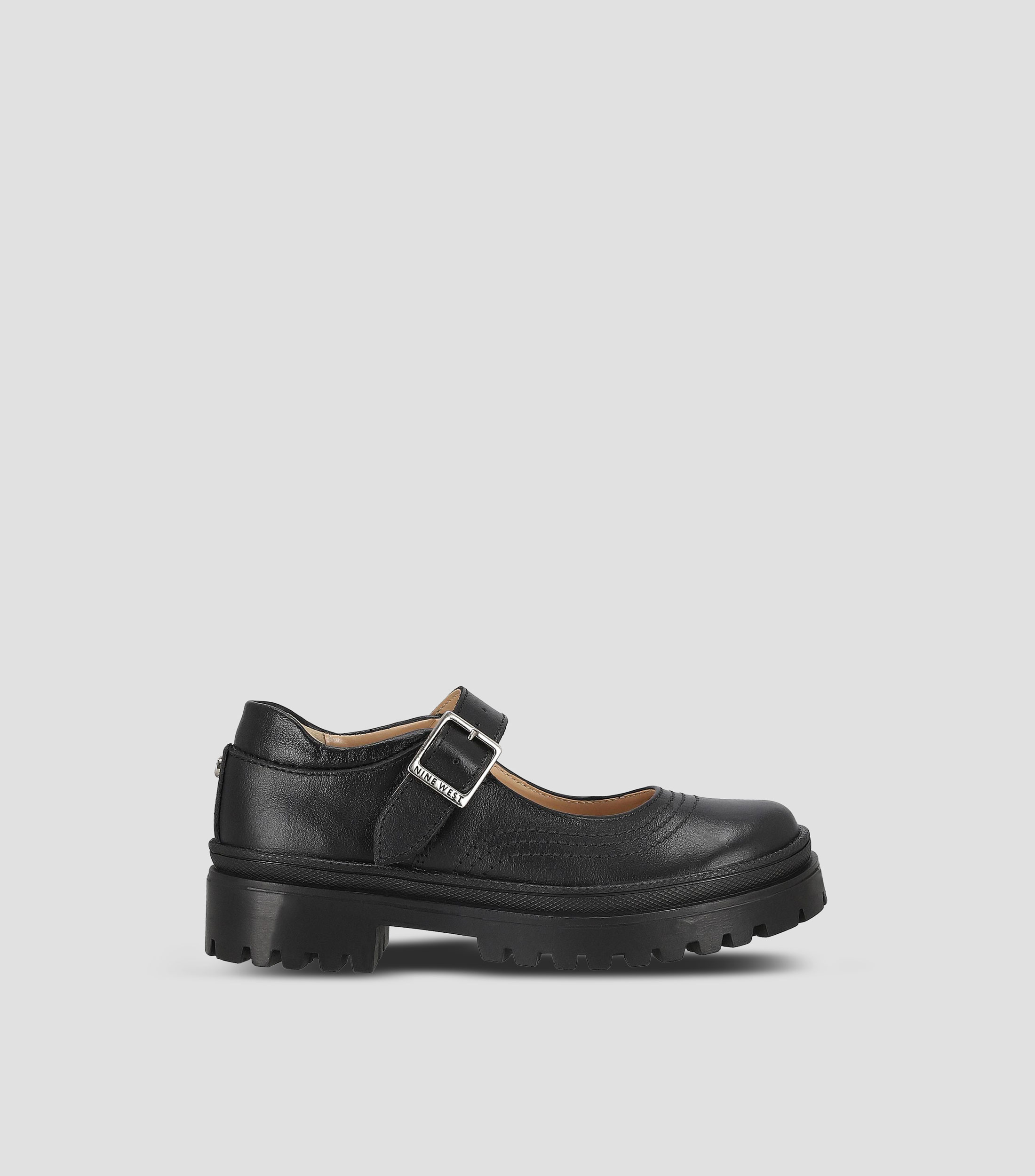 Flats con tacon bajo en piel Nina