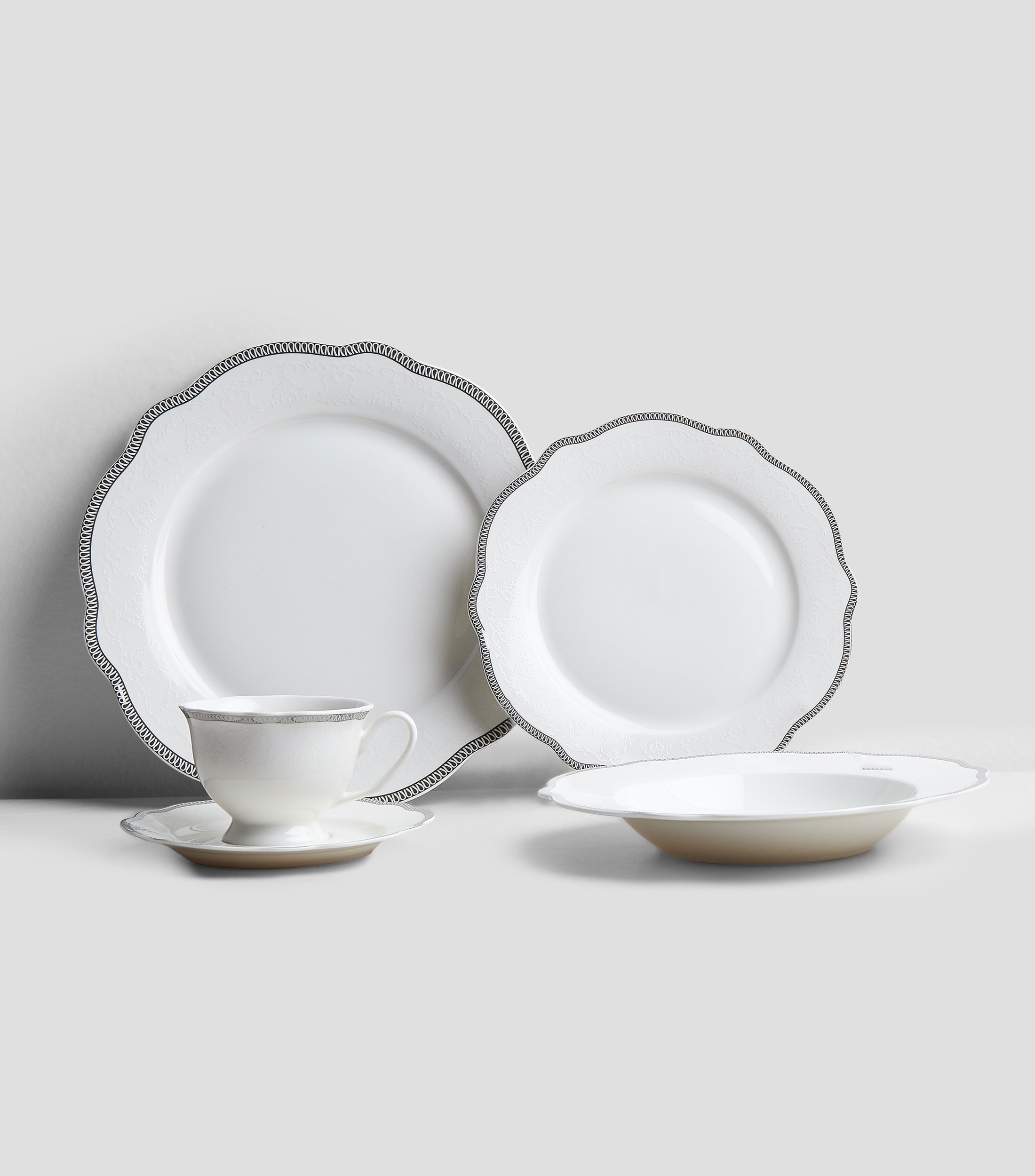 Kaiser: Vajilla 20 Piezas en Porcelana | El Palacio de Hierro