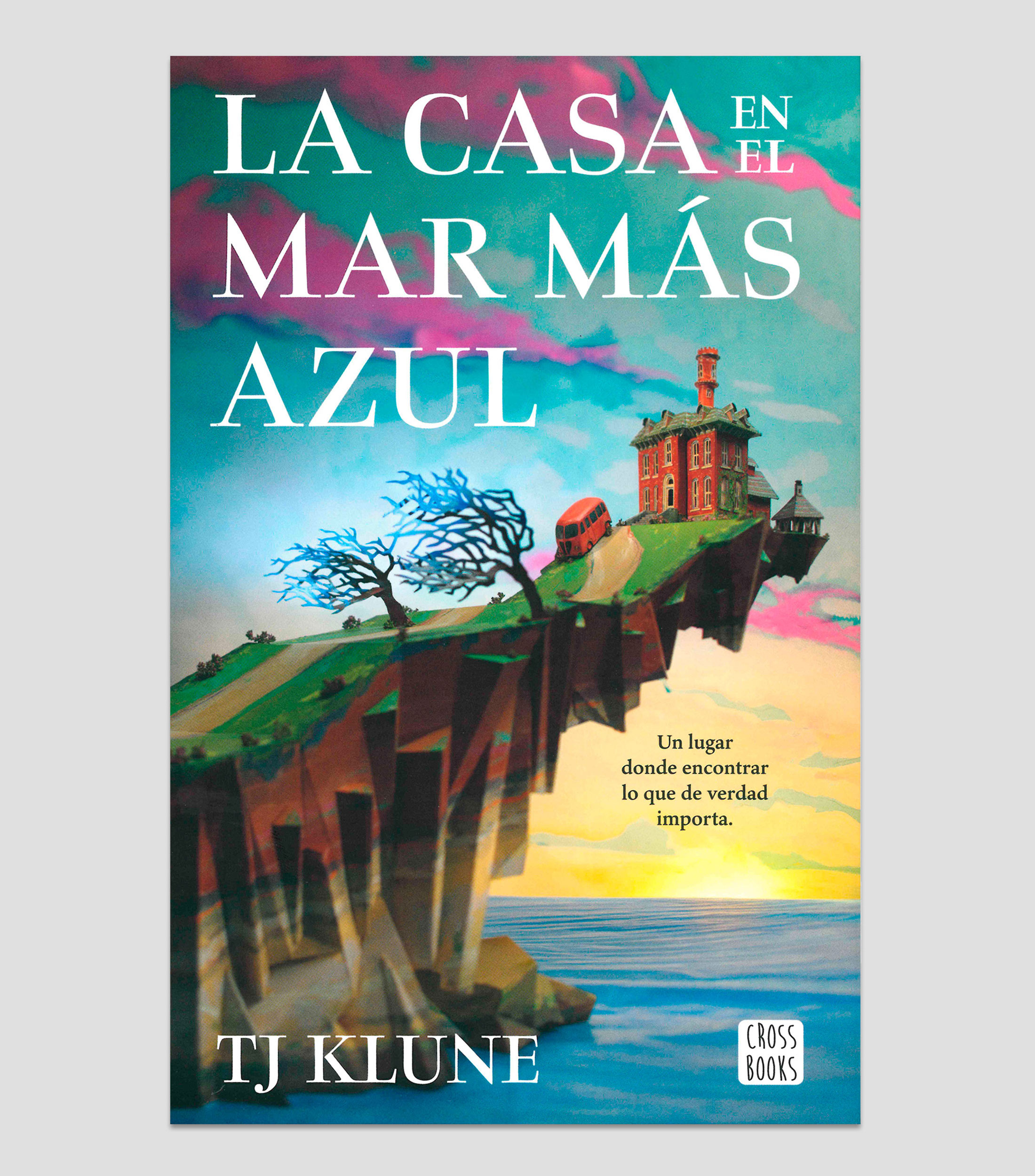 JóvenesLa Casa en el Mar más Azul, TJ Klune