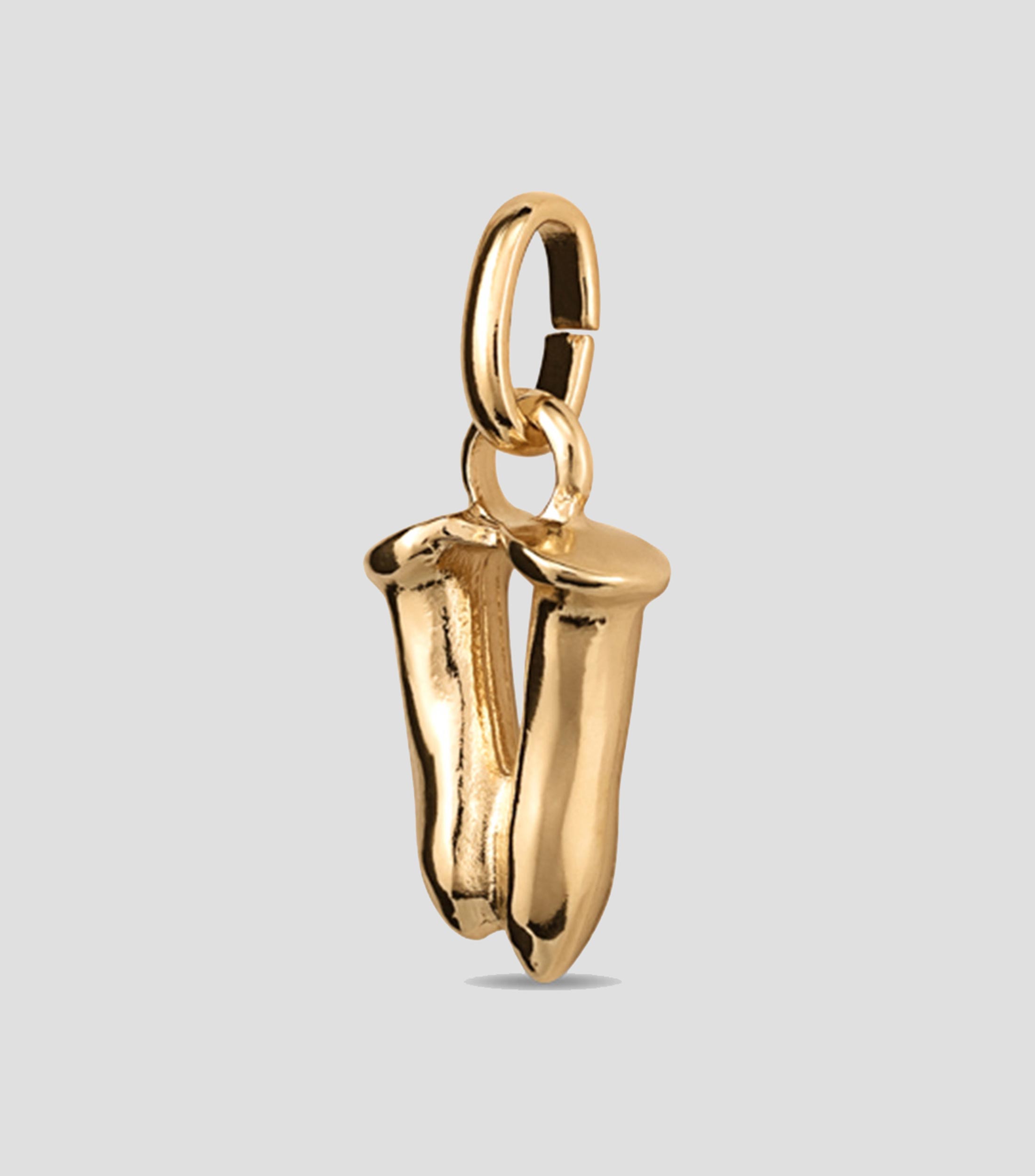 Charm letra V con argolla Mujer