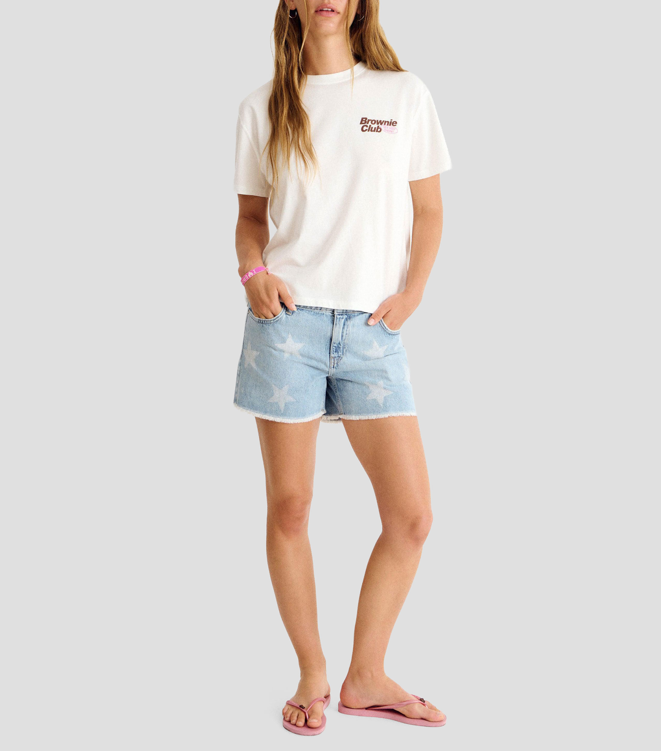 Playera de cuello redondo con manga corta estampada Mujer
