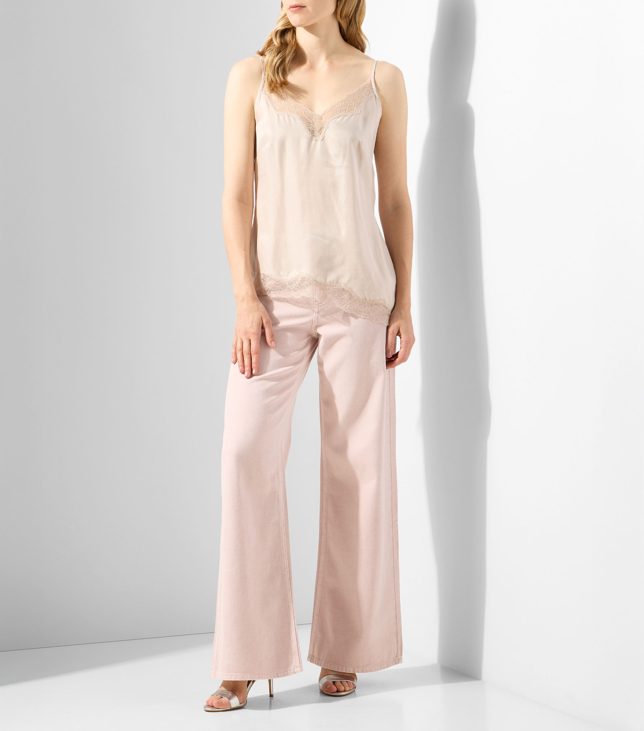 Blusa lisa sin mangas Mujer