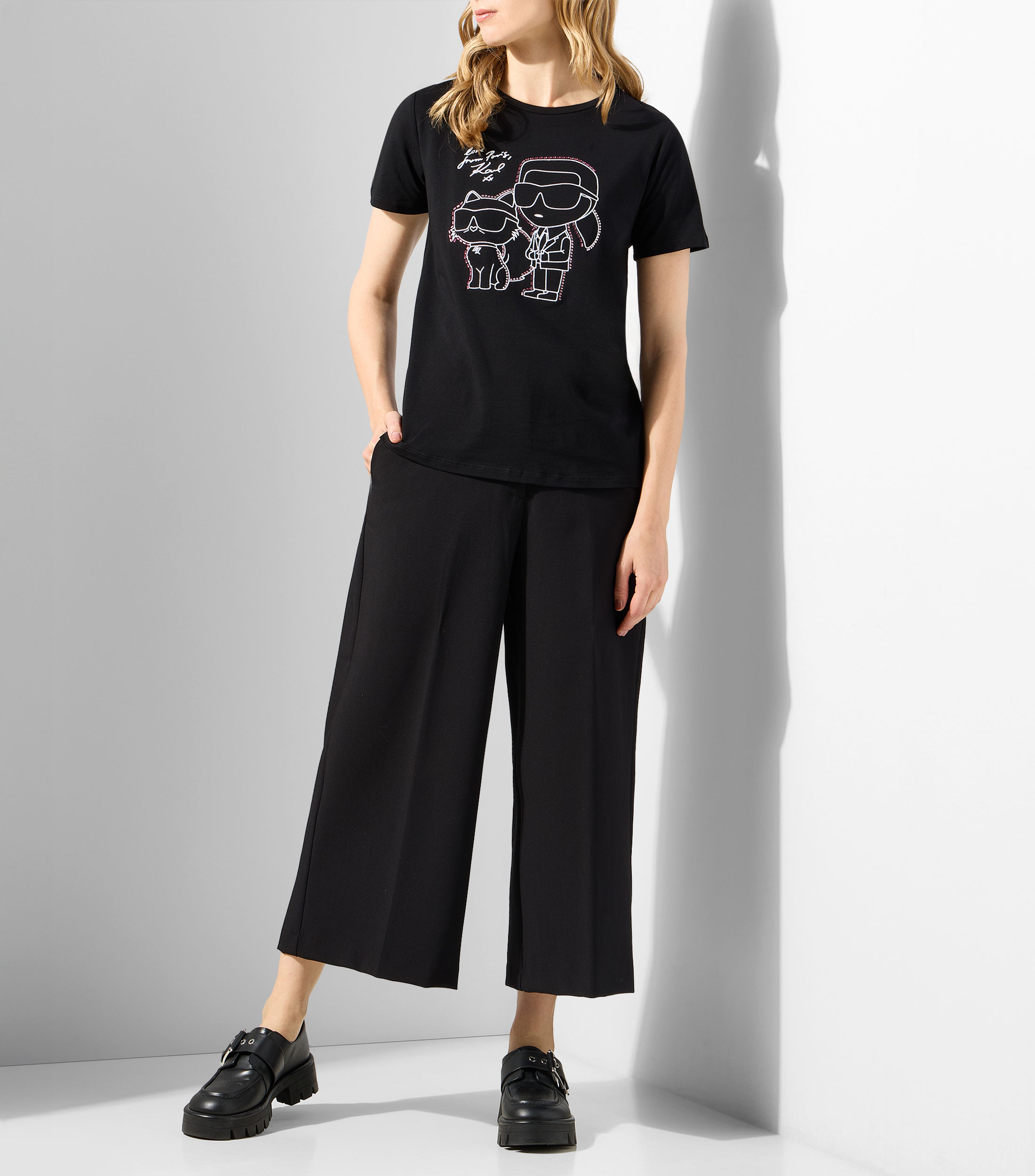 Playera cuello redondo manga corta estampada Mujer