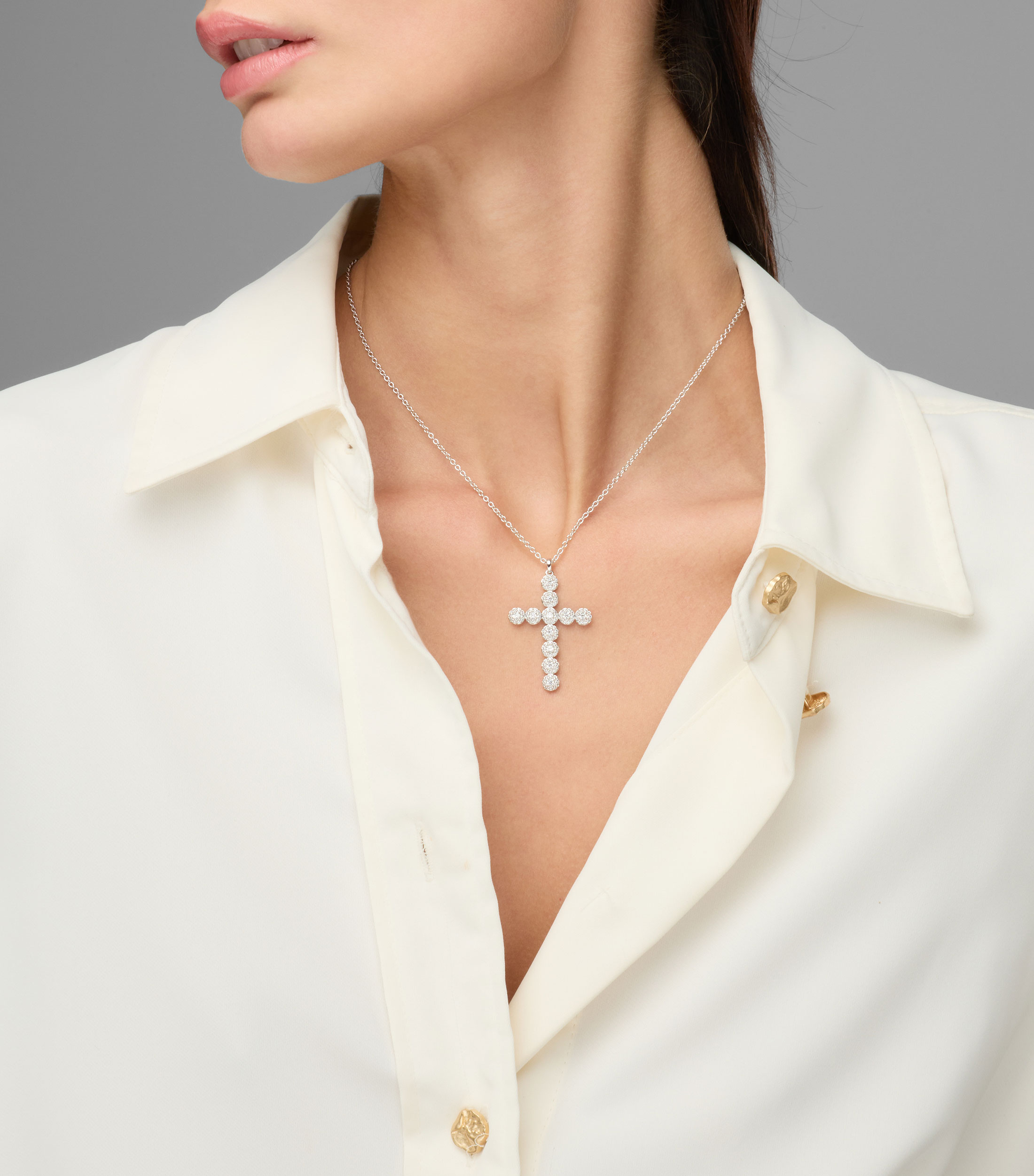 Collar con dije de cruz Insigne Mujer
