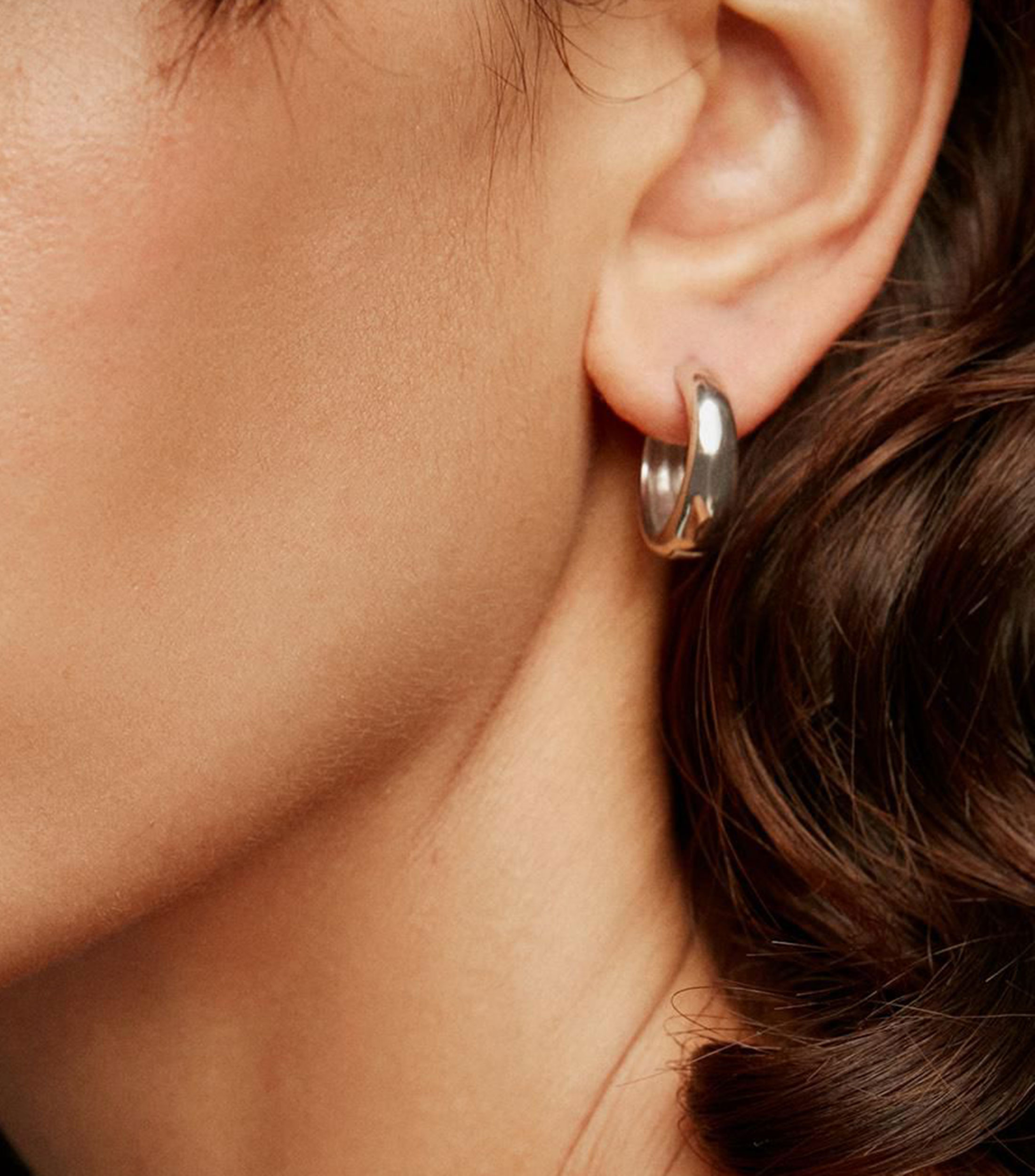 Pendientes en plata .925 de aro grueso mediano San Valentín 2023 Mujer