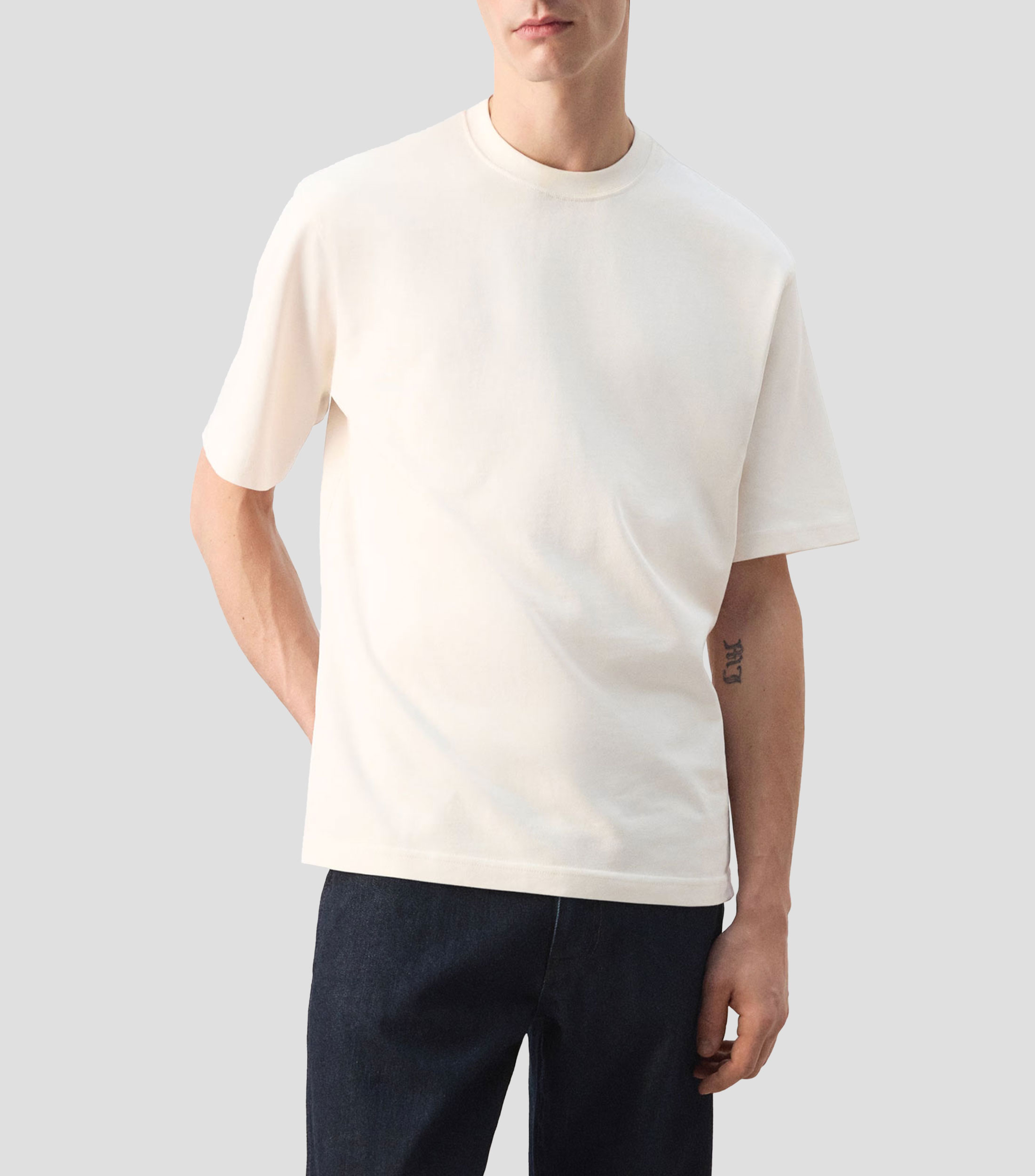 Playera cuello redondo manga corta lisa Hombre