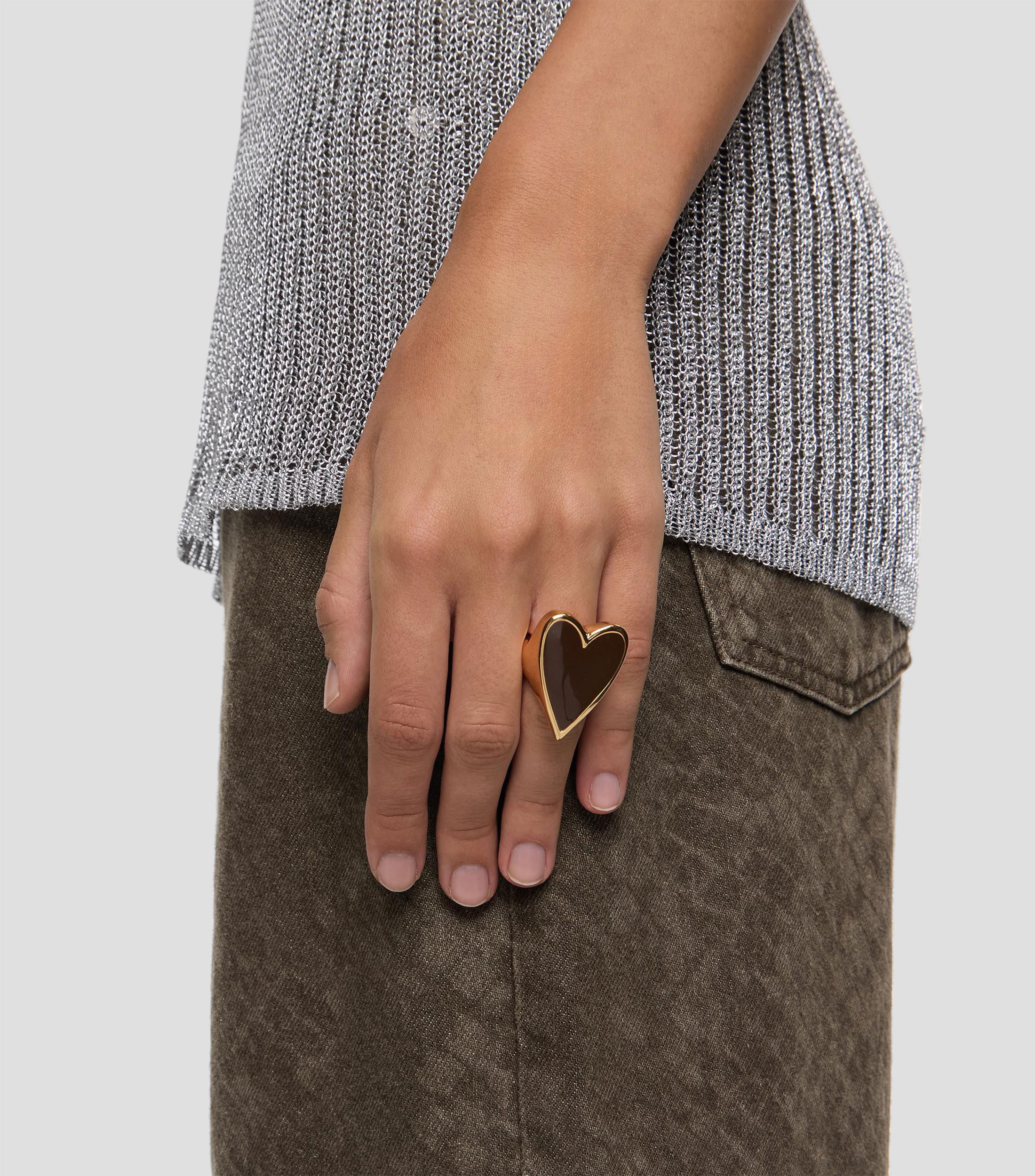 Anillo corazon cafe y dorado Mujer