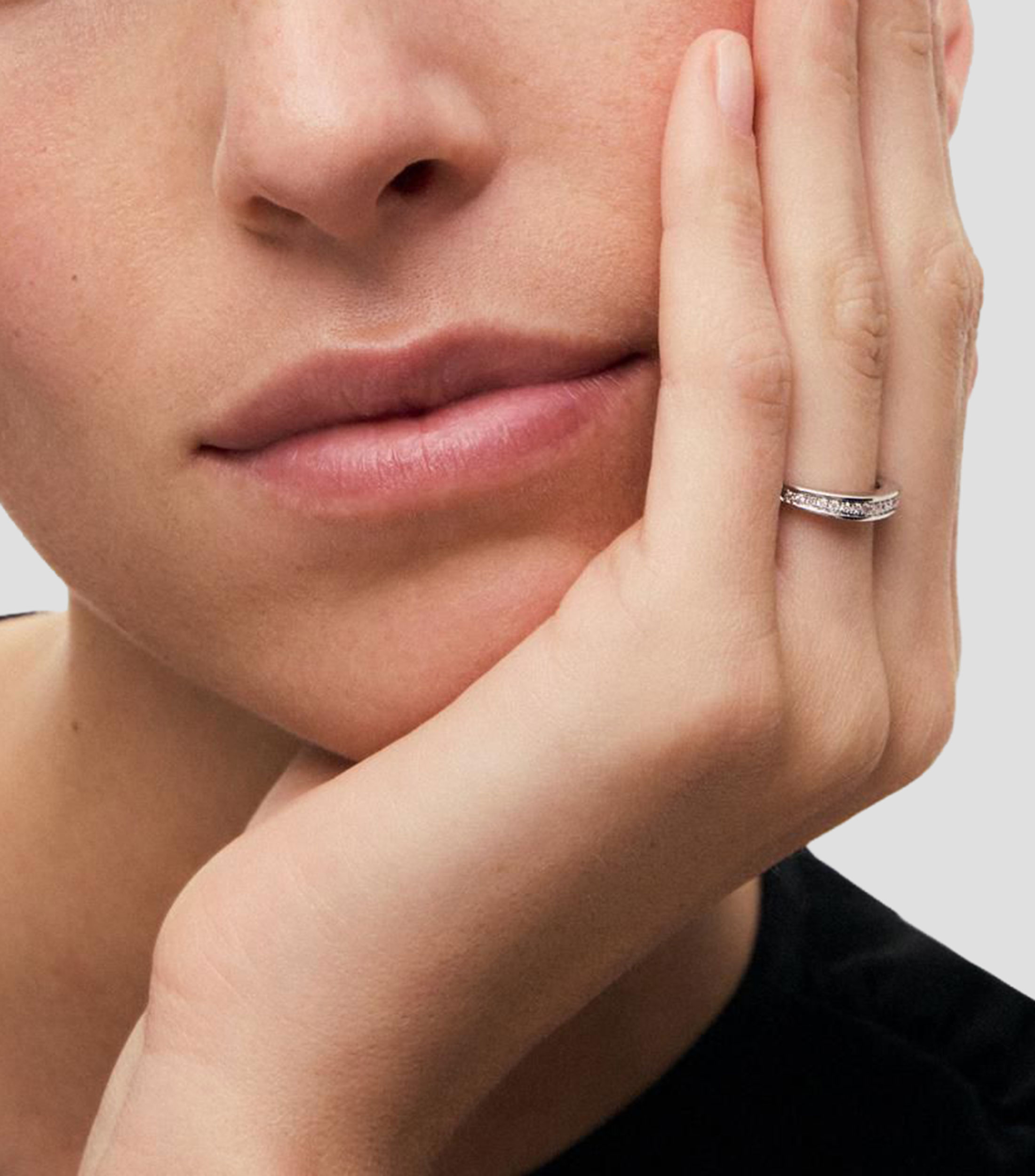 Anillo solitario en oro blanco 18 kilates con diamante Mujer