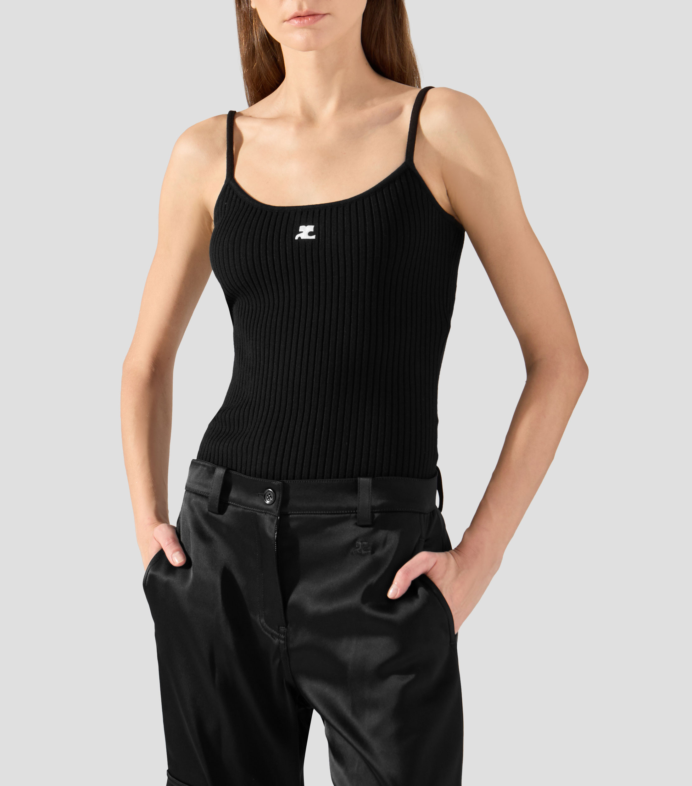 Playera de cuello redondo sin mangas lisa Mujer