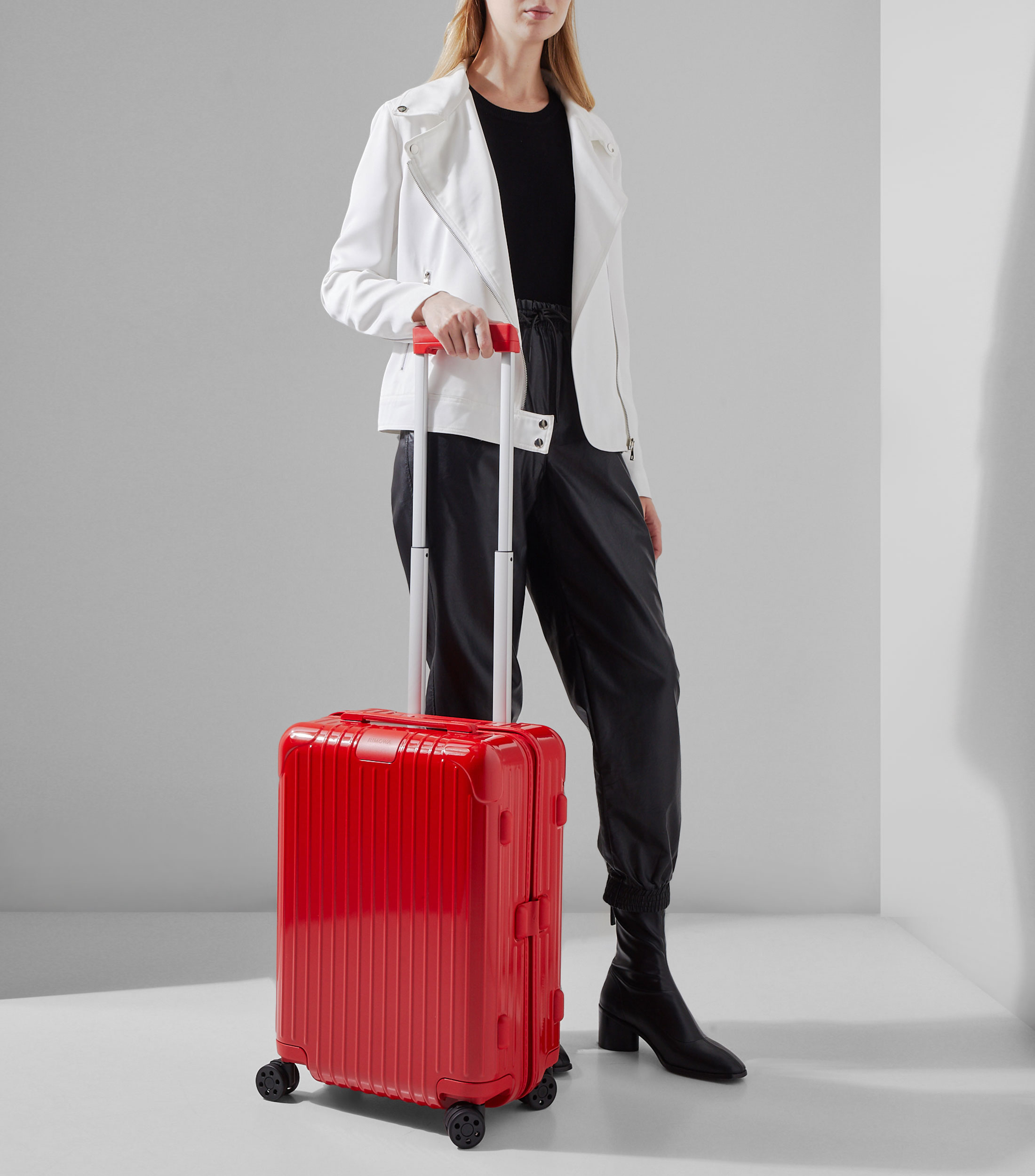 Essential Cabin, Rojo Brillante