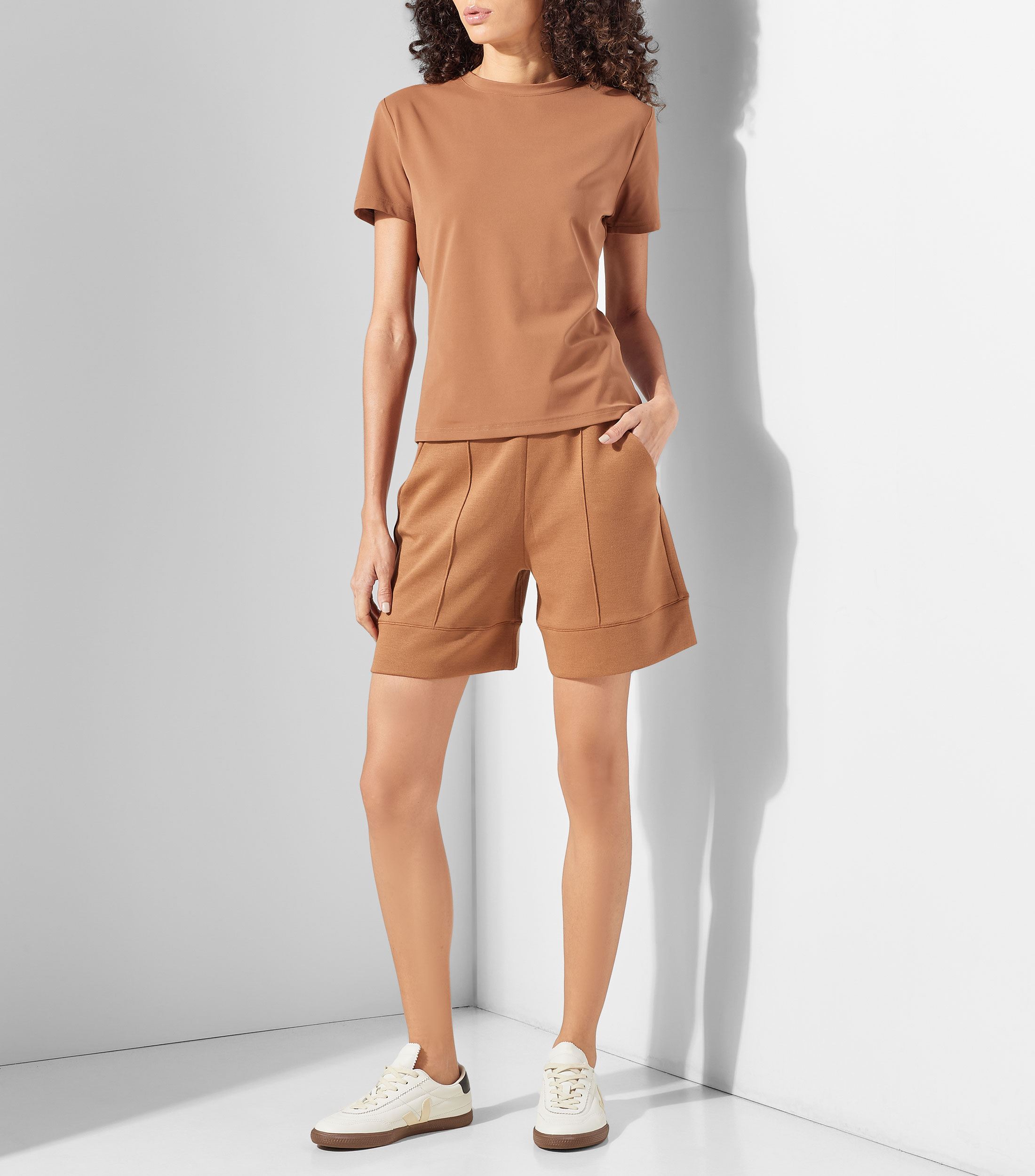 Short liso Mujer