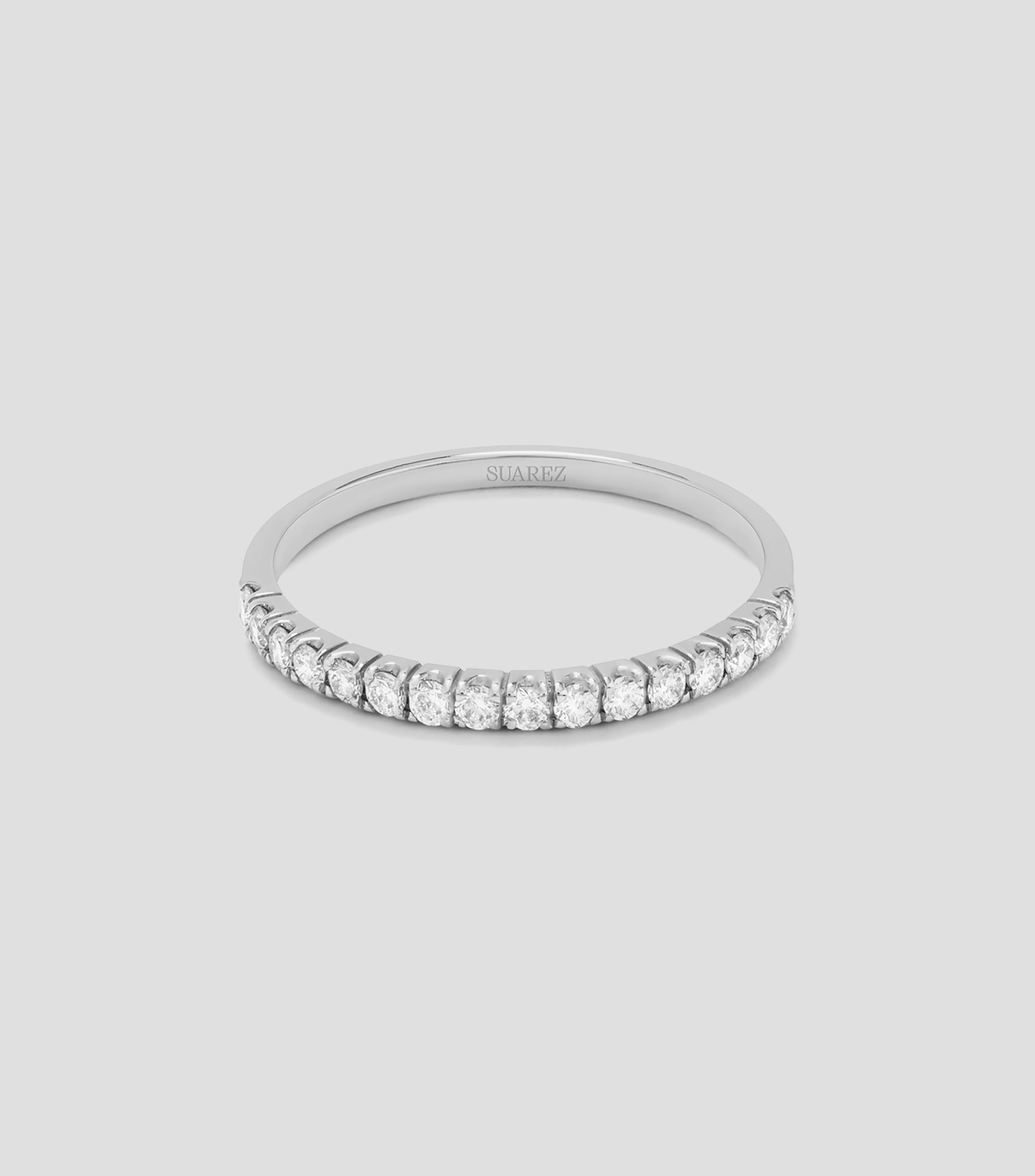 Anillo Media alianza en Oro de 18 Kilates diamantes Mujer