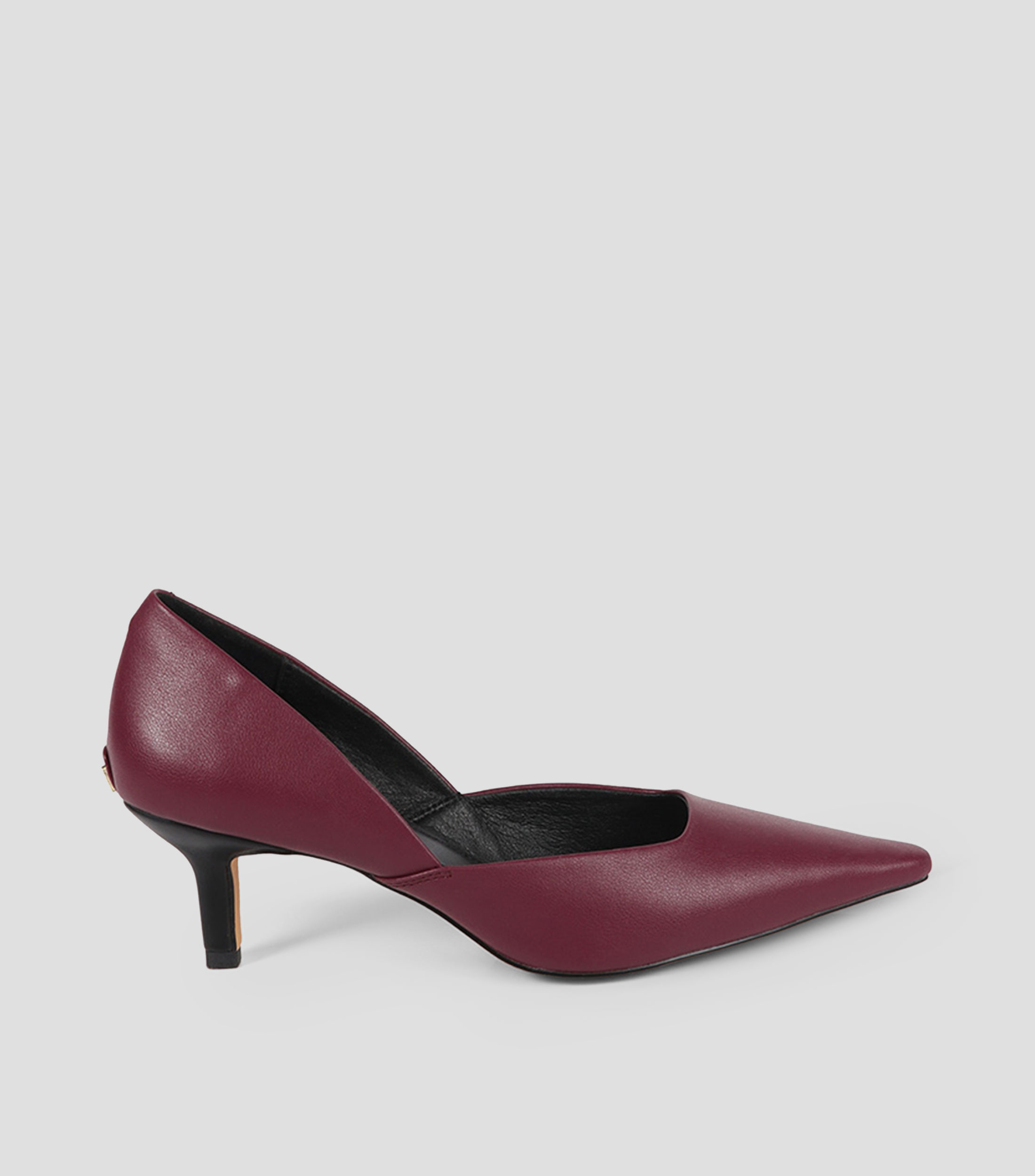 Zapatilla D'Orsay Tucana con tacón medio delgado Mujer