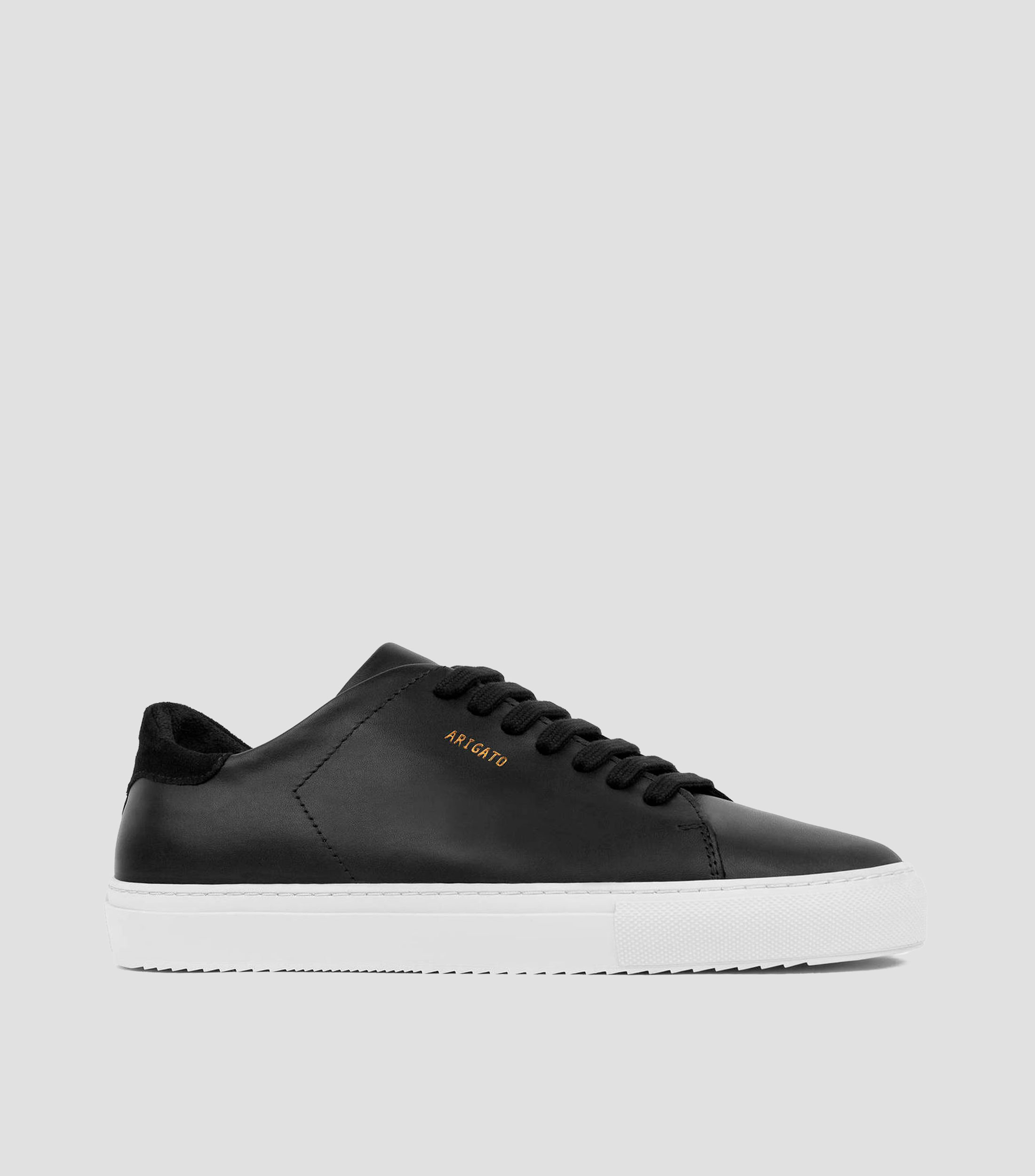 Tenis casuales Clean 90 en piel Mujer