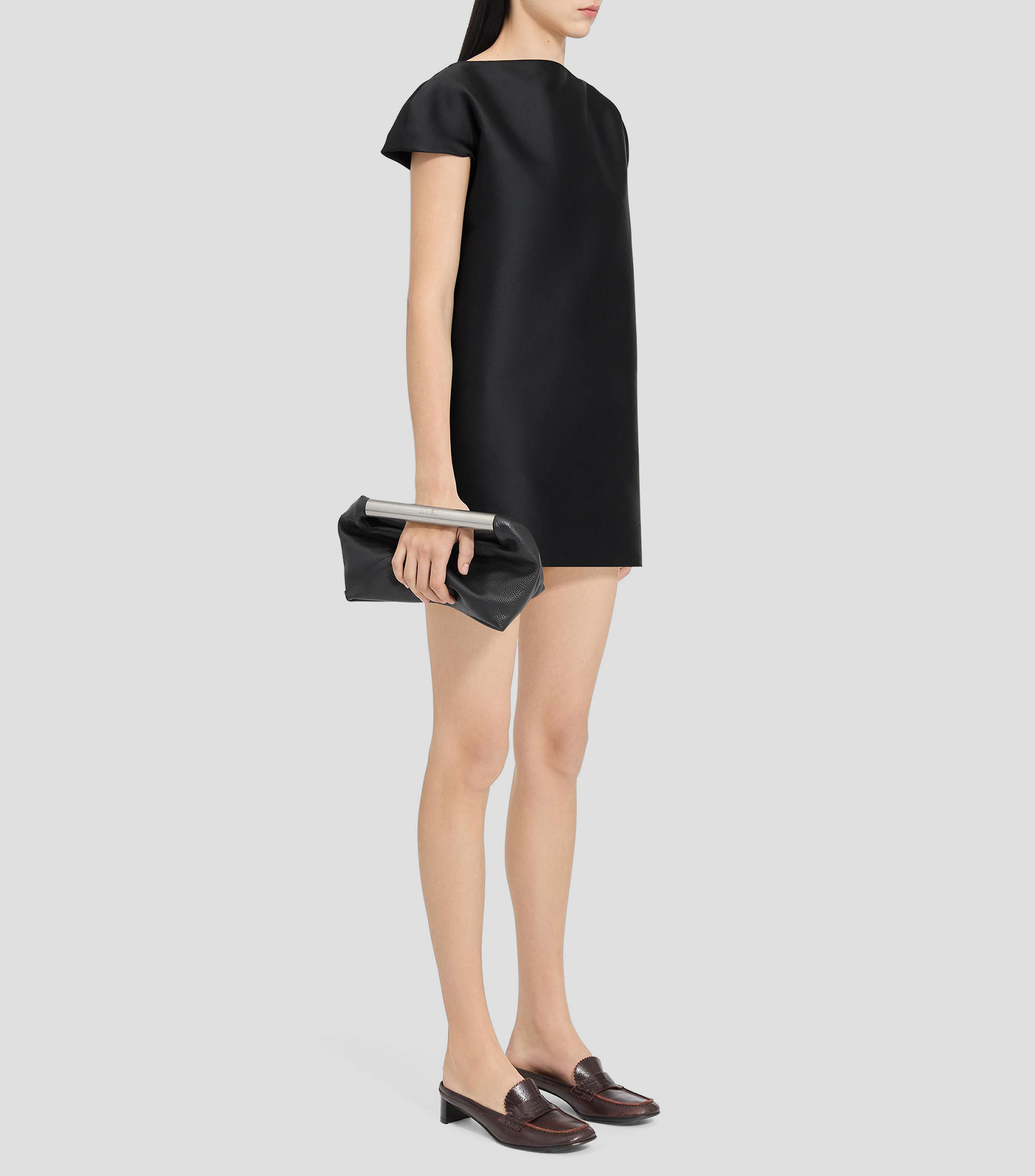 Vestido corto manga corta liso Mujer