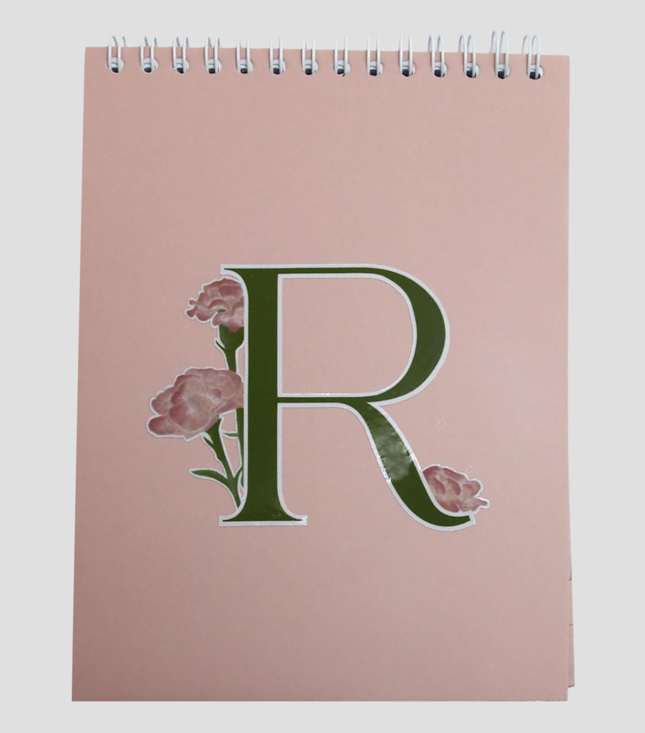 Libreta mediana inicial "R", hojas raya