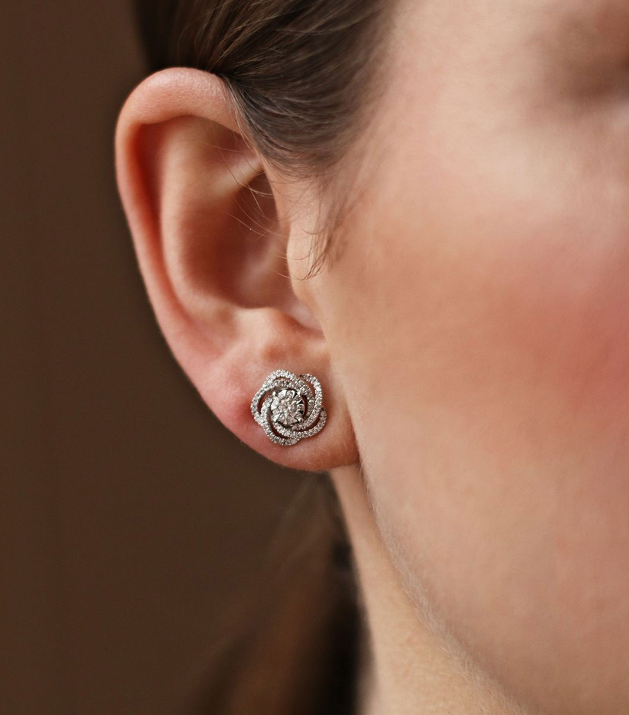 Pendientes en oro blanco de 18 kilates de flor Grace Mujer