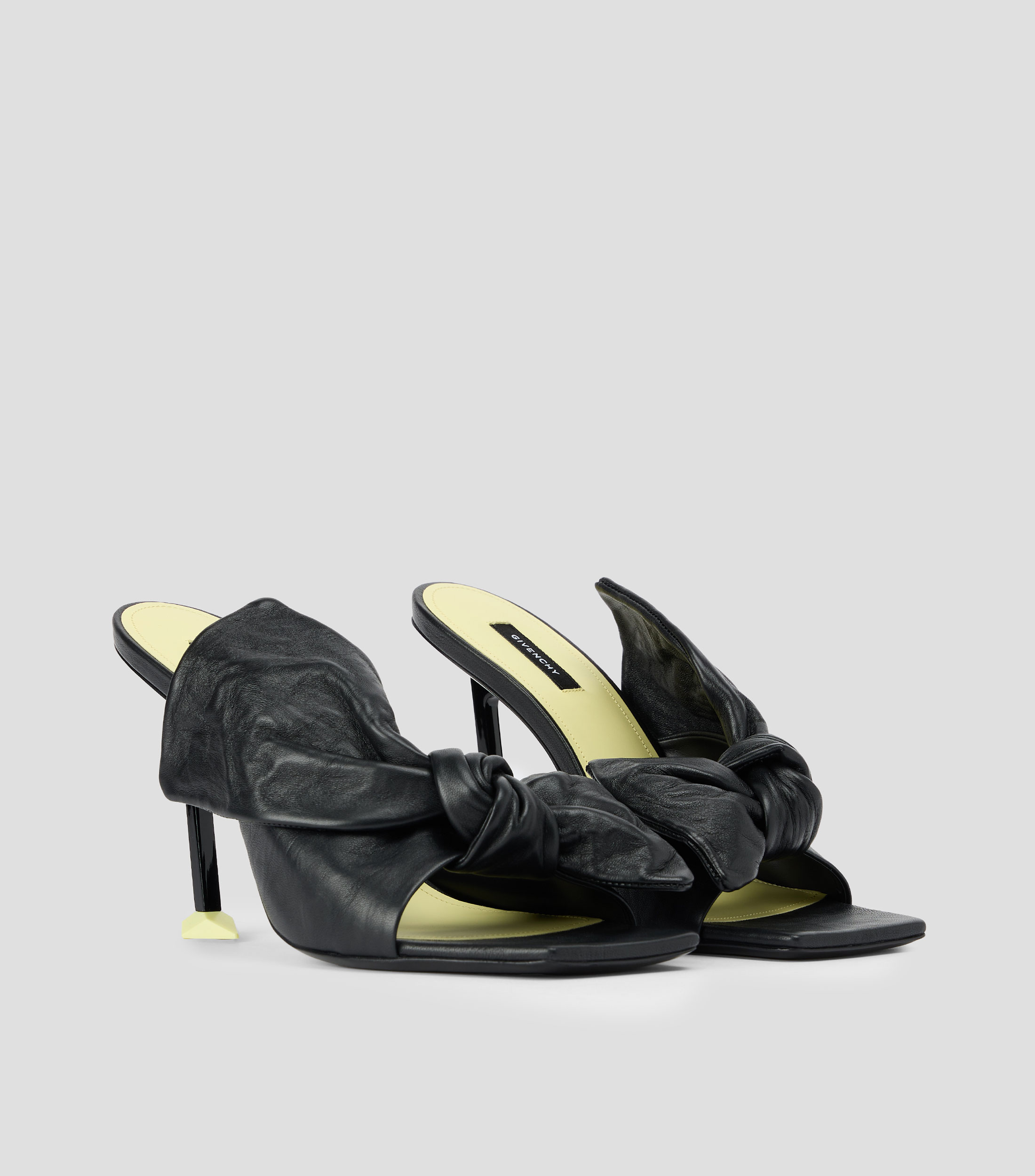 Sandalias con tacón alto delgado Mujer