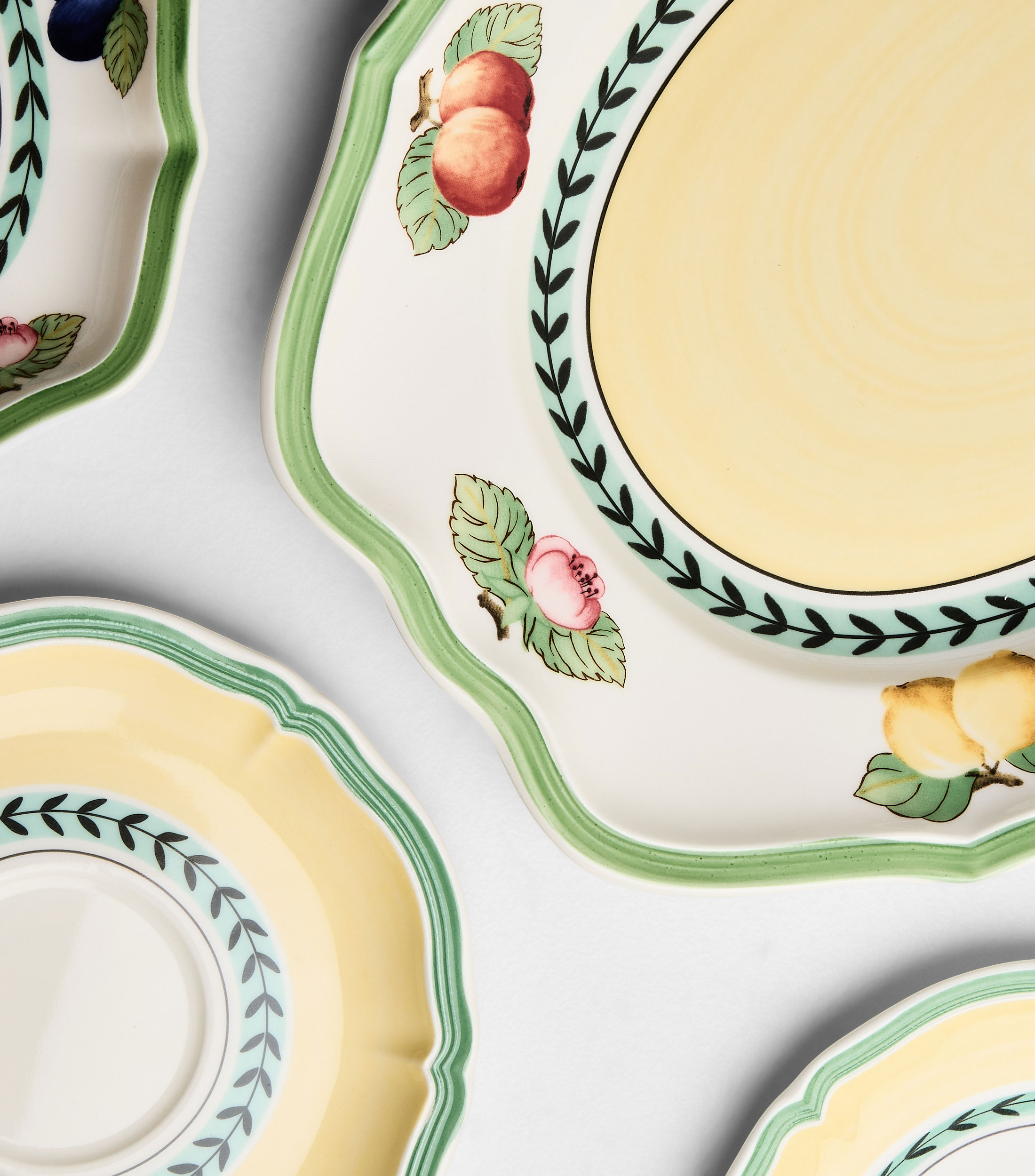 Plato Ovalado French Garden Fleurence con frutos