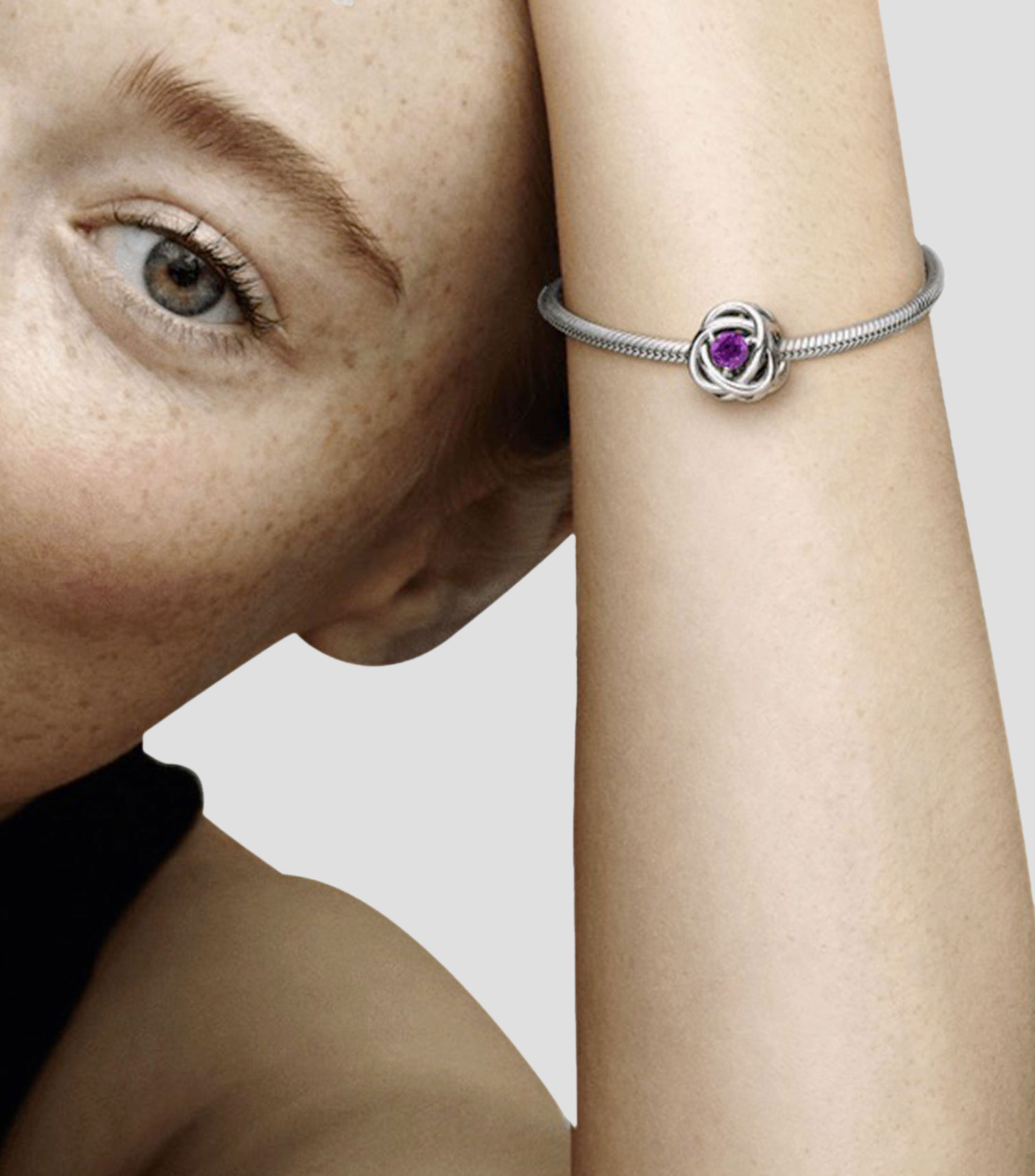 Charm en Plata y Circulo Eternidad Morado Mujer