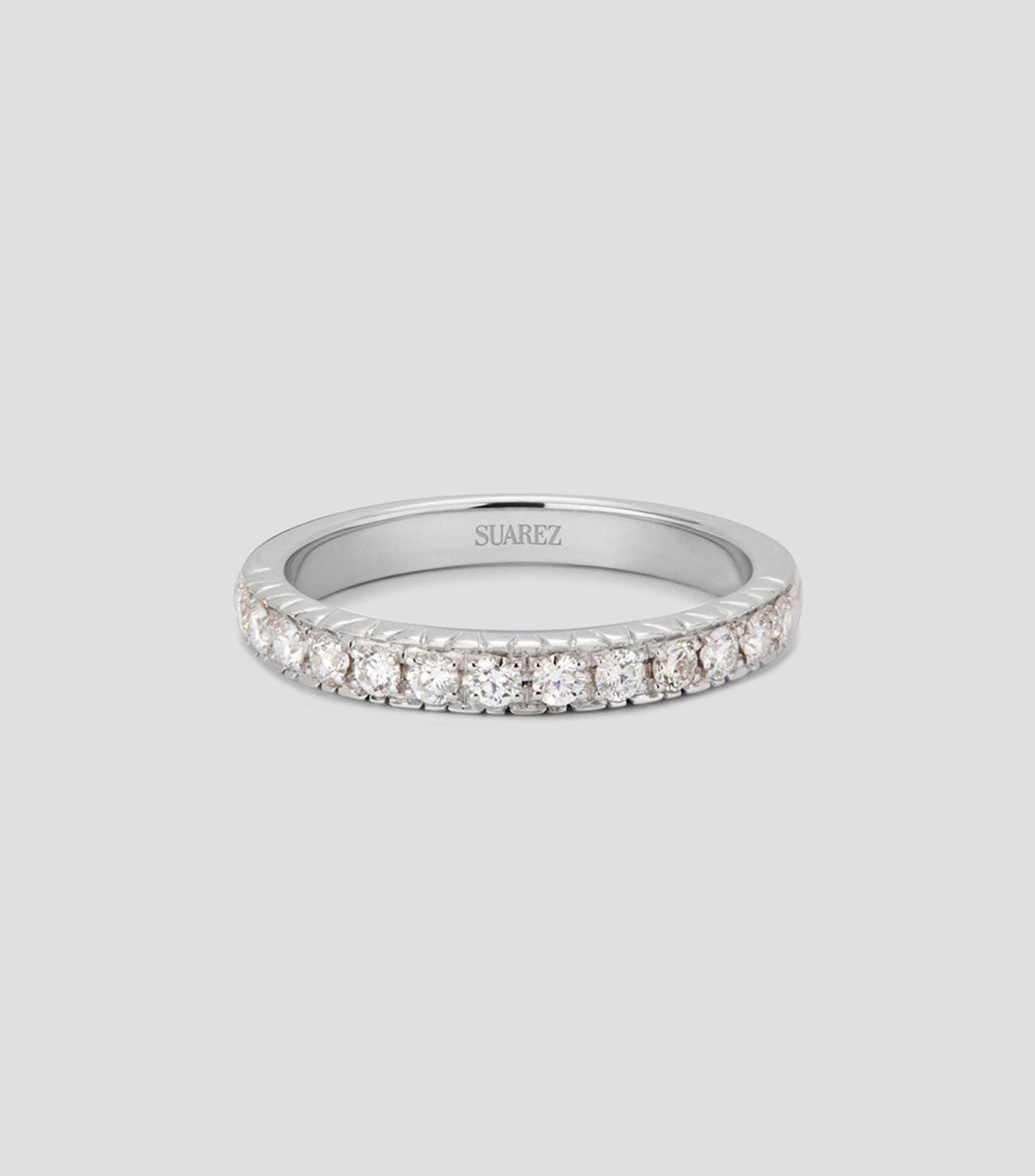 Anillo solitario en Oro blanco de 18 Kilates con diamantes Mujer