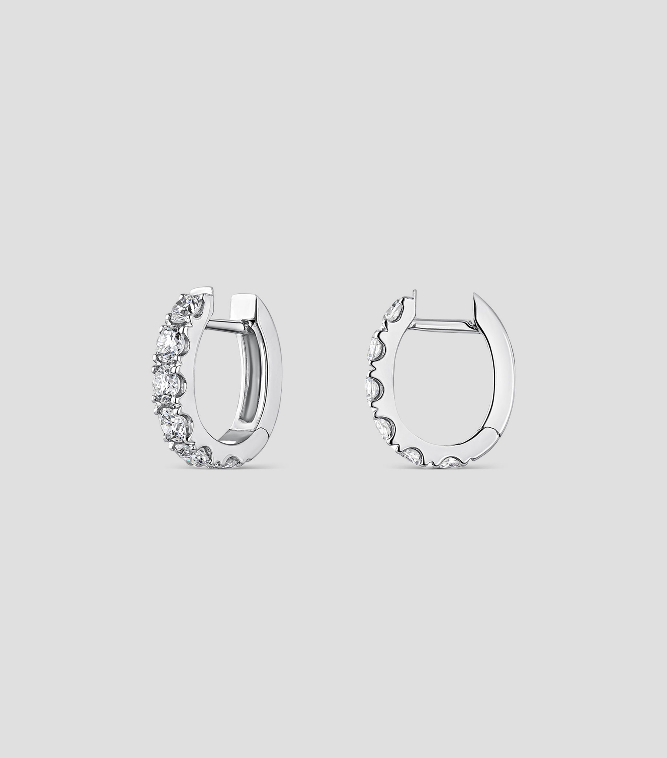 Pendientes en Oro Blanco de 18 Kilates con Diamantes Argolla Mujer