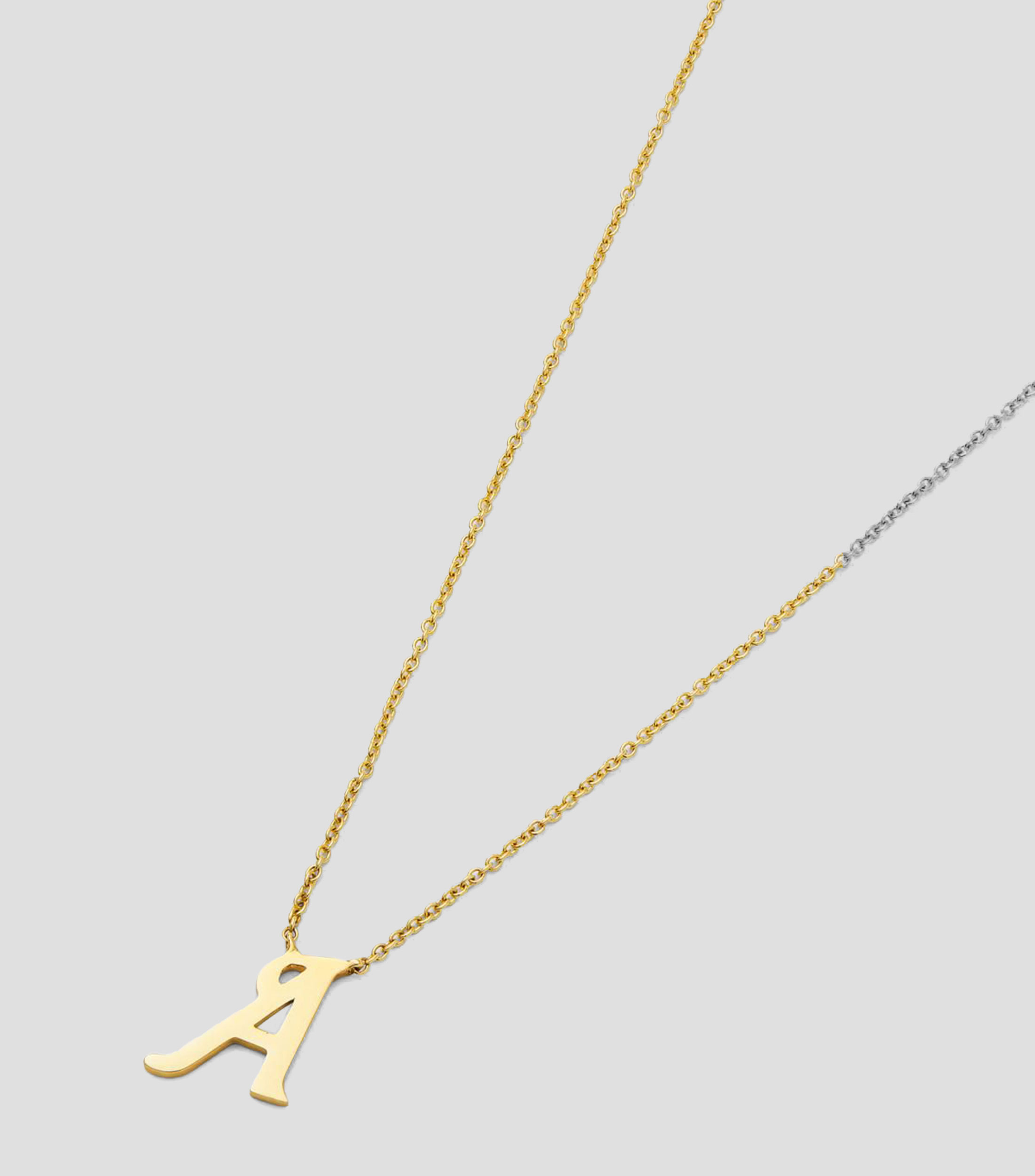Collar en Oro amarillo de 18 Kilates con letra A Mujer