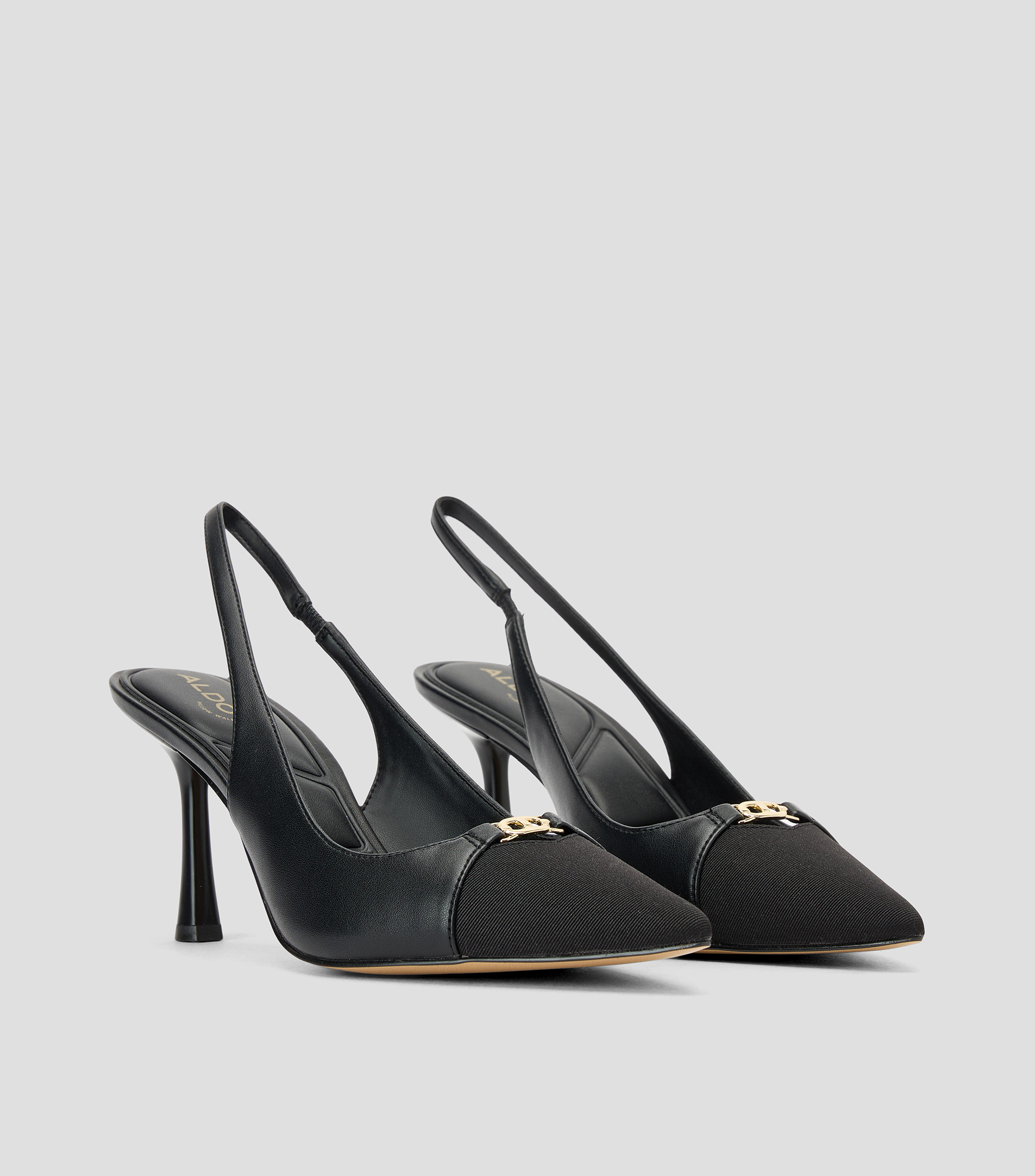 Zapatillas slingback con tacón alto y delgado Augustas Mujer