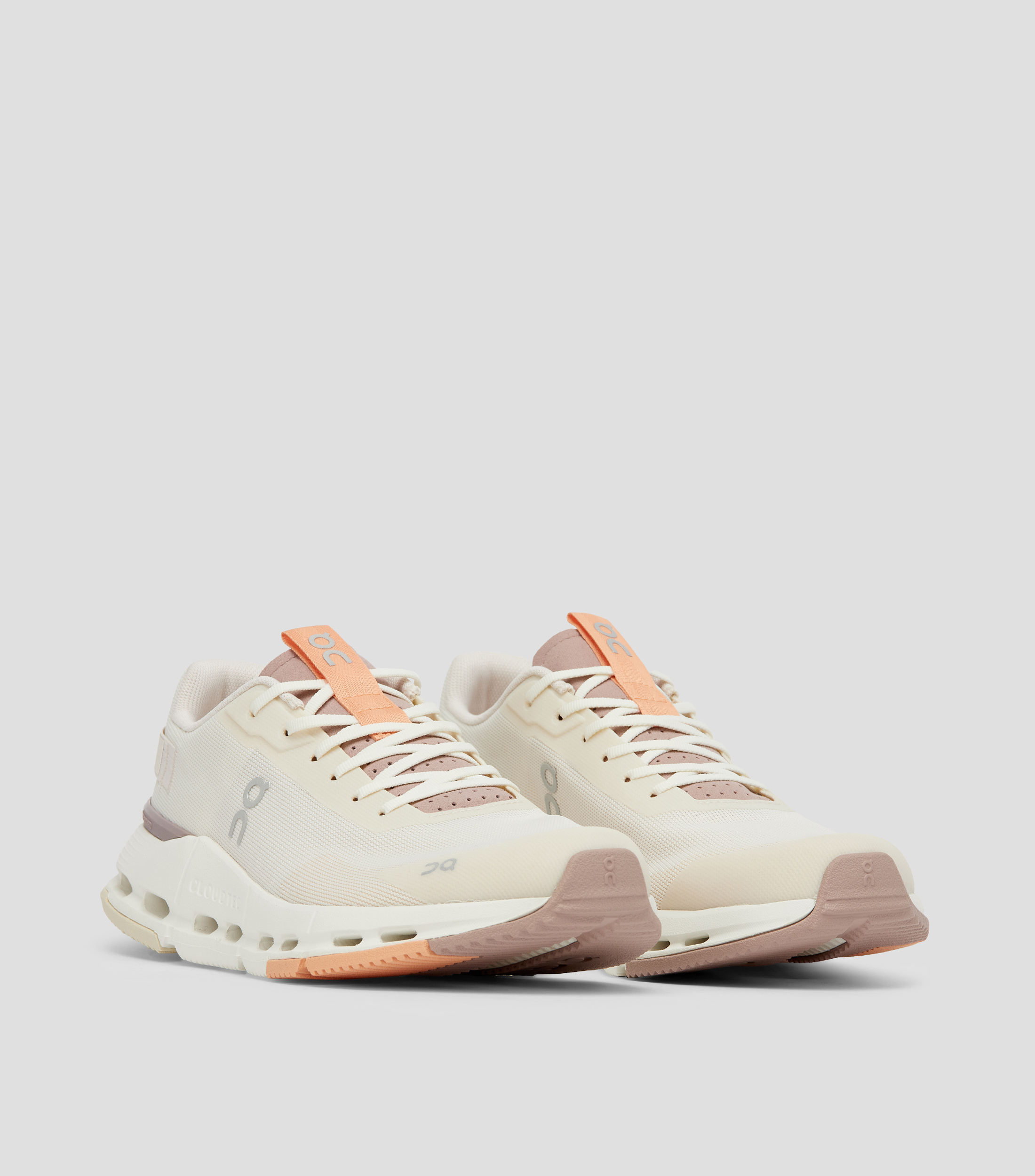 Tenis casuales Cloudnova Form Mujer