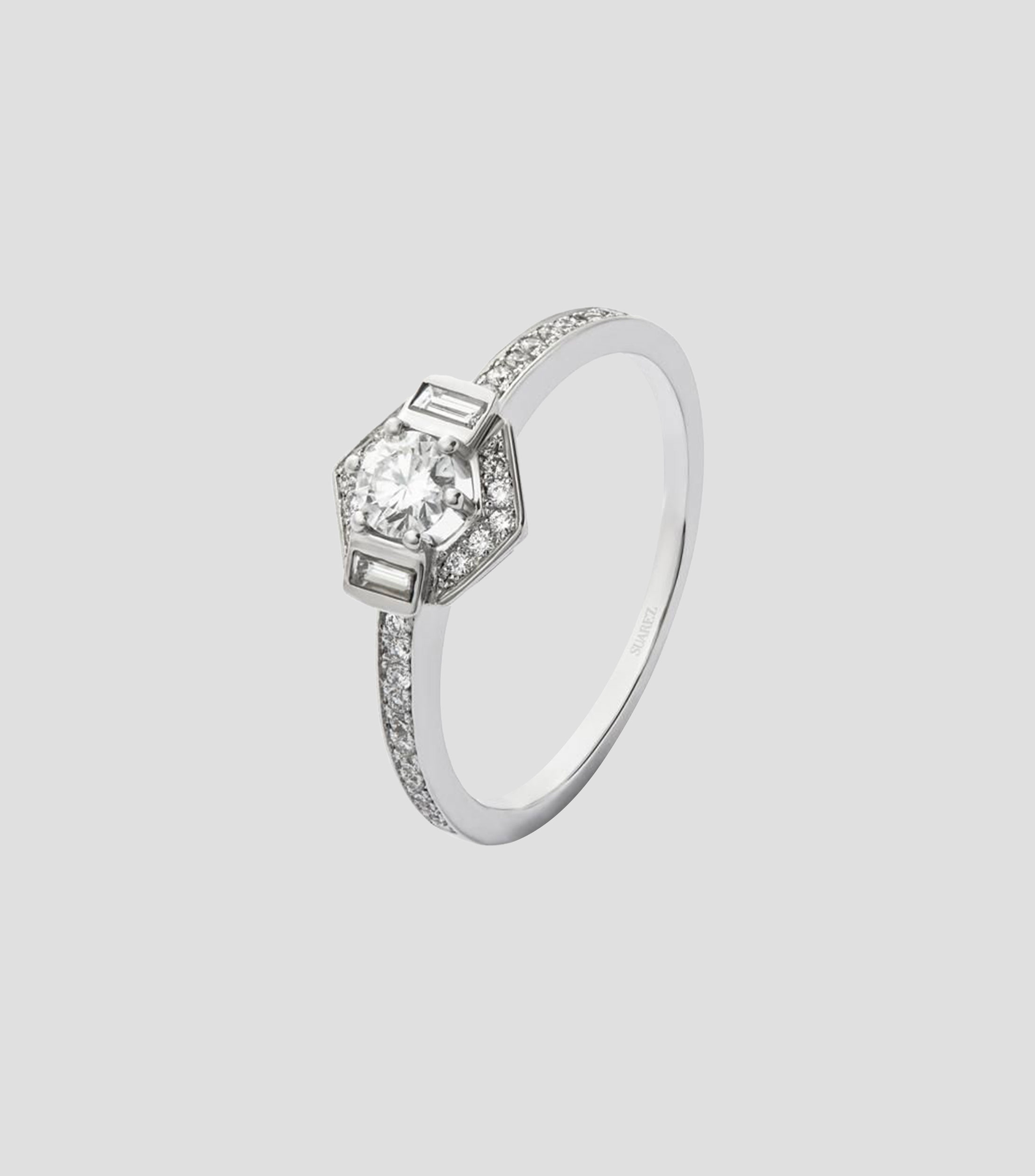 Anillo en Oro blanco de 18 Kilates con diamante Mujer
