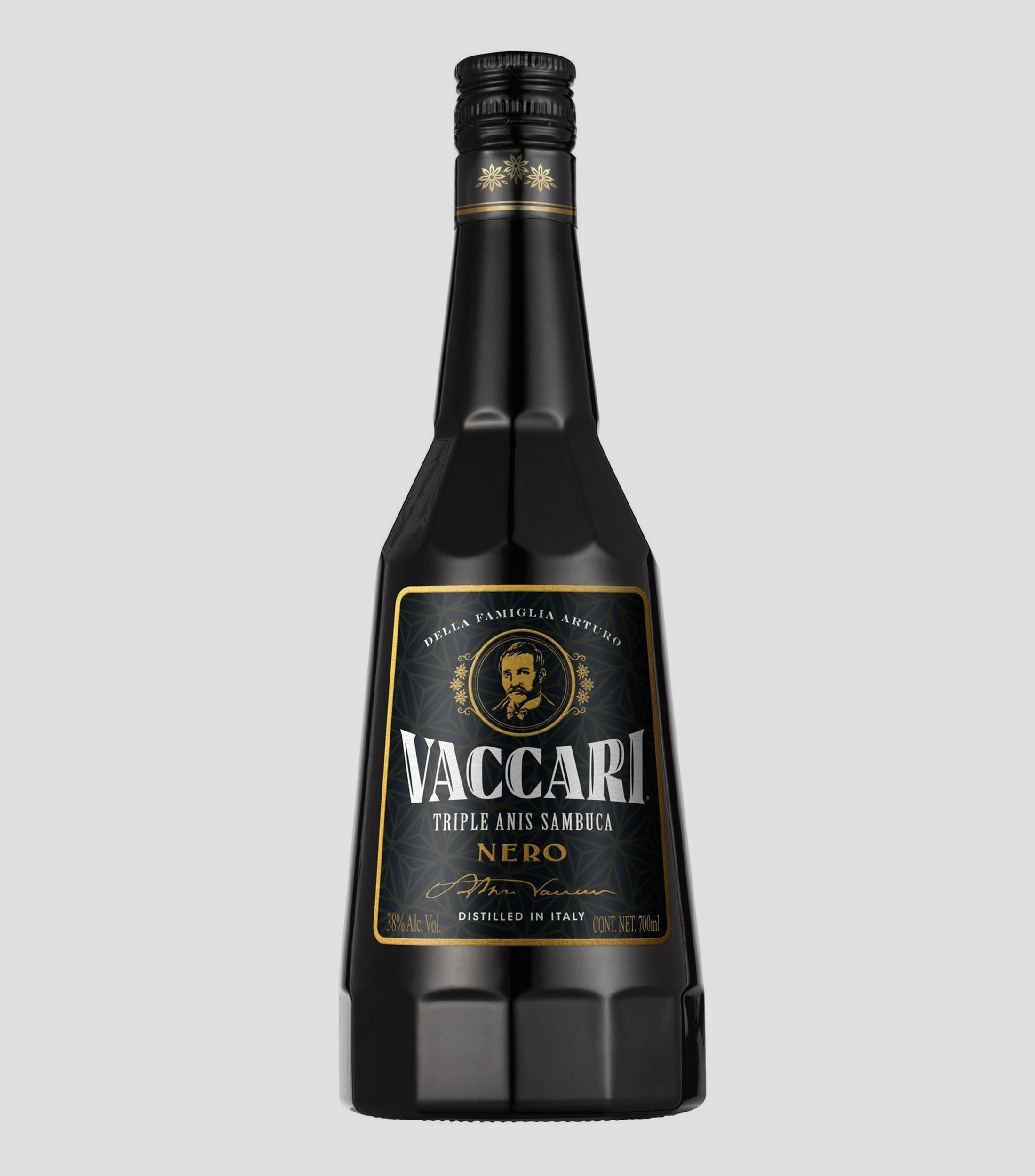 Licor de sambuca Vaccari Nero, 700 ml