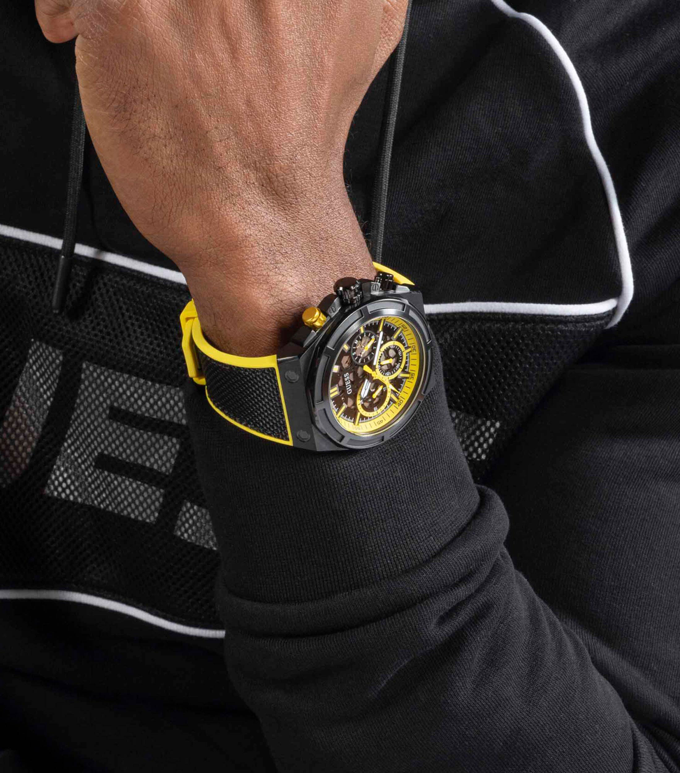 Reloj para Hombre Masterpiece deportivo negro, amarillo
