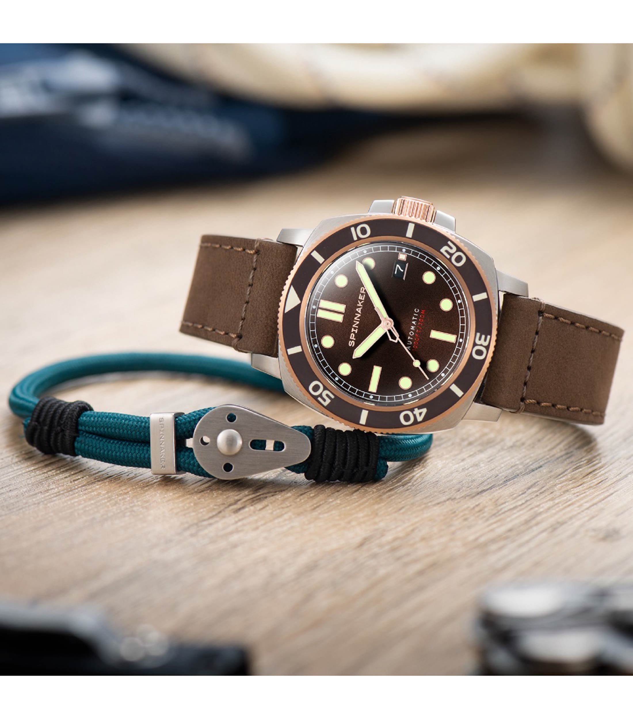 Reloj para Hombre Hull Diver Casual Plateado, Café
