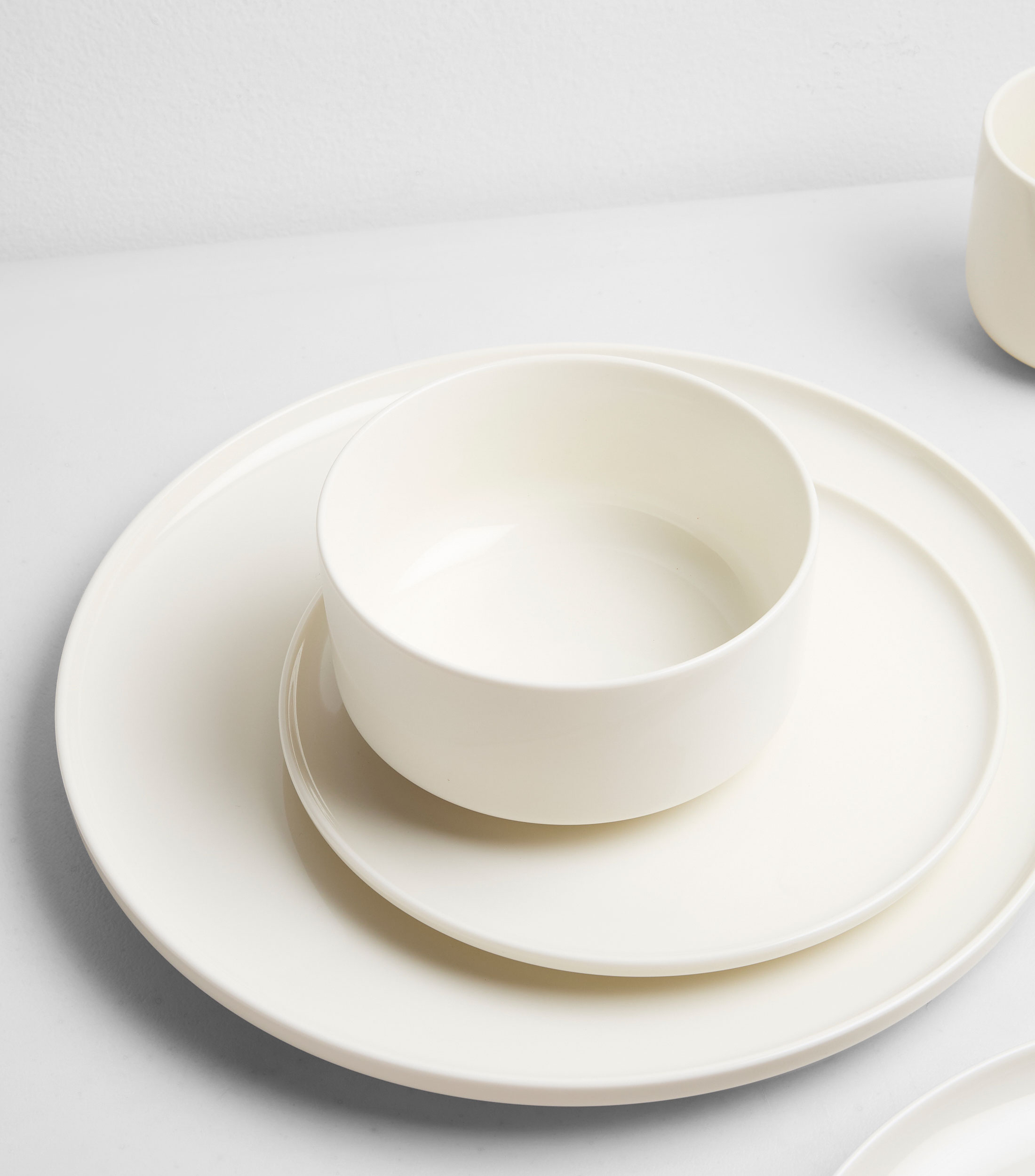 Plato para ensalada Pure And Fine blanco en cerámica