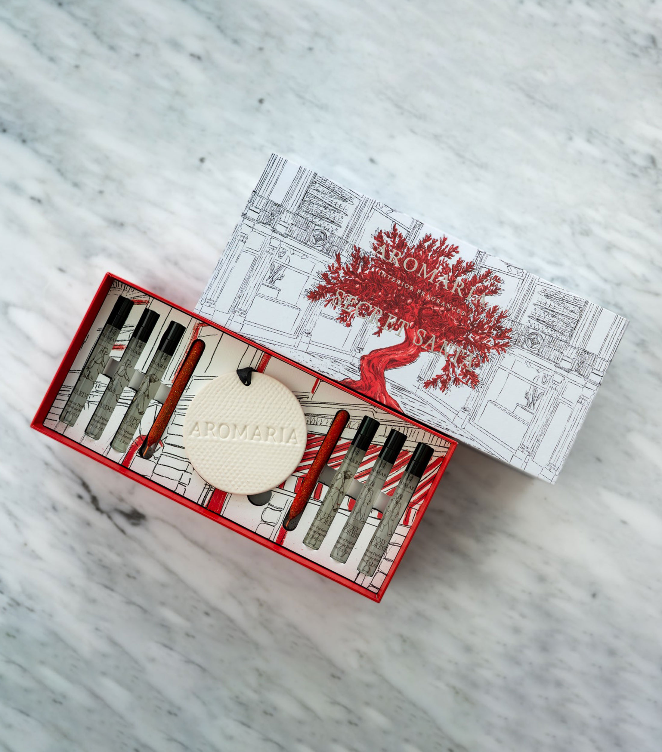 Set Secret Santa 2025