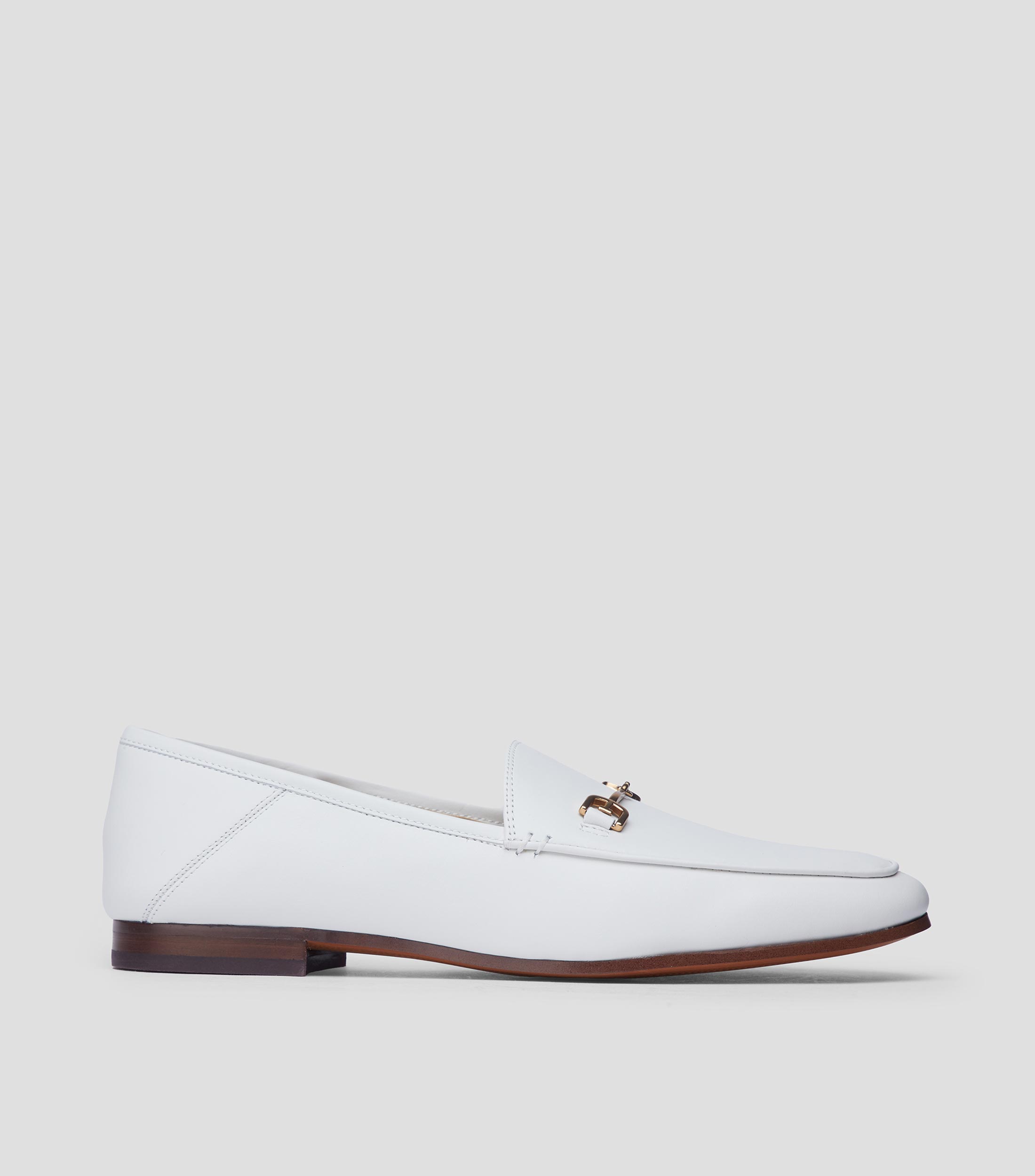 Mocasines blancos en piel con tacón bajo Mujer