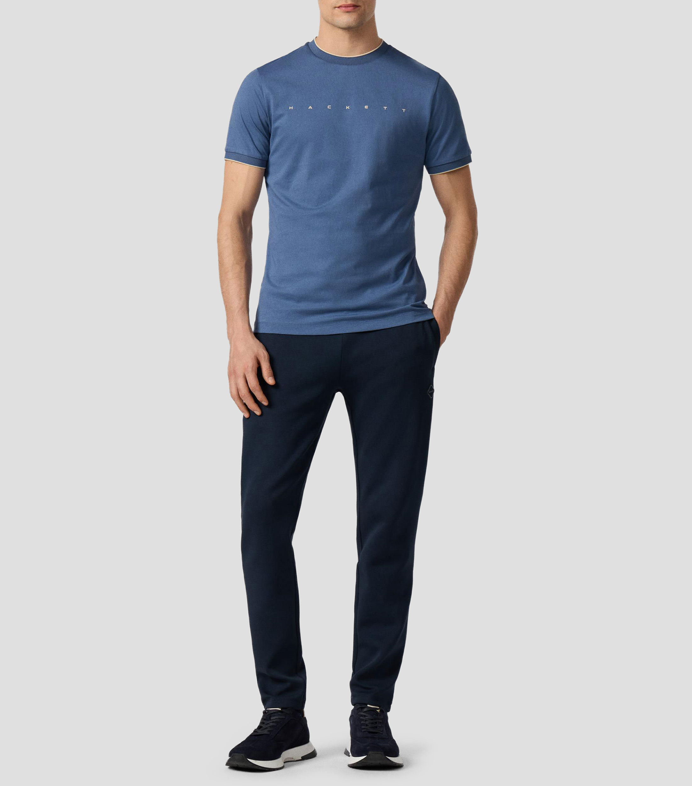 Playera cuello redondo manga corta diseño sólido Hombre