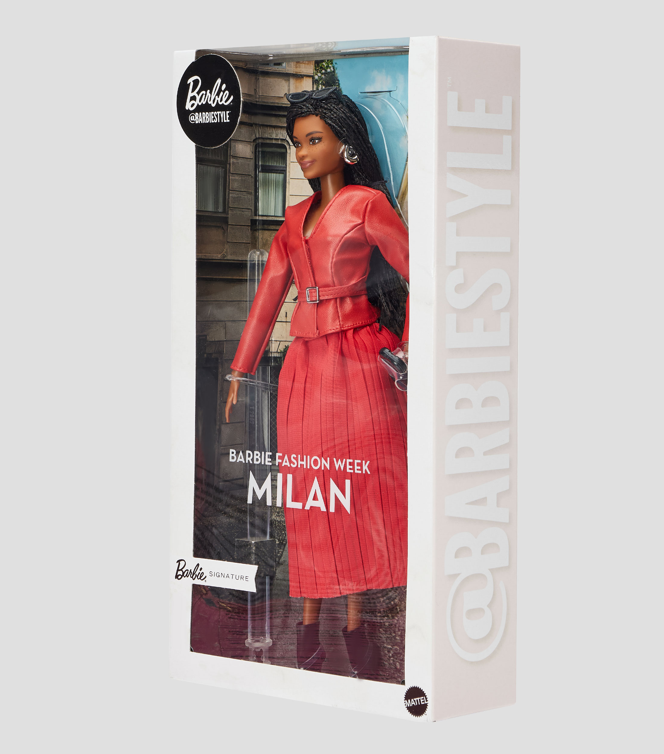Muñeca de Colección BarbieStyle Fashion Week Milan