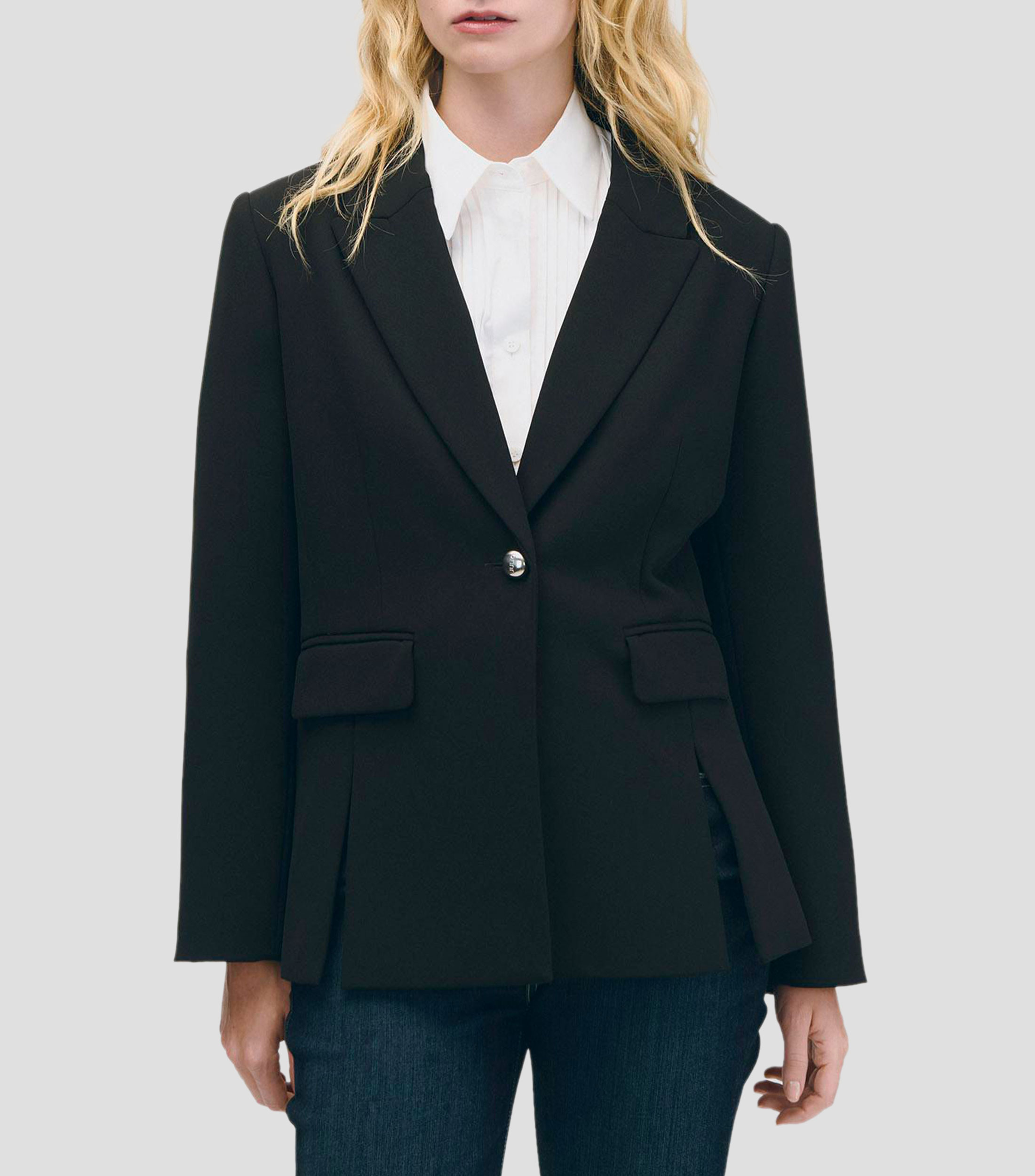 Blazer Negro Con Solapa De Pico Aberturas Al Frente Y Espalda Mujer