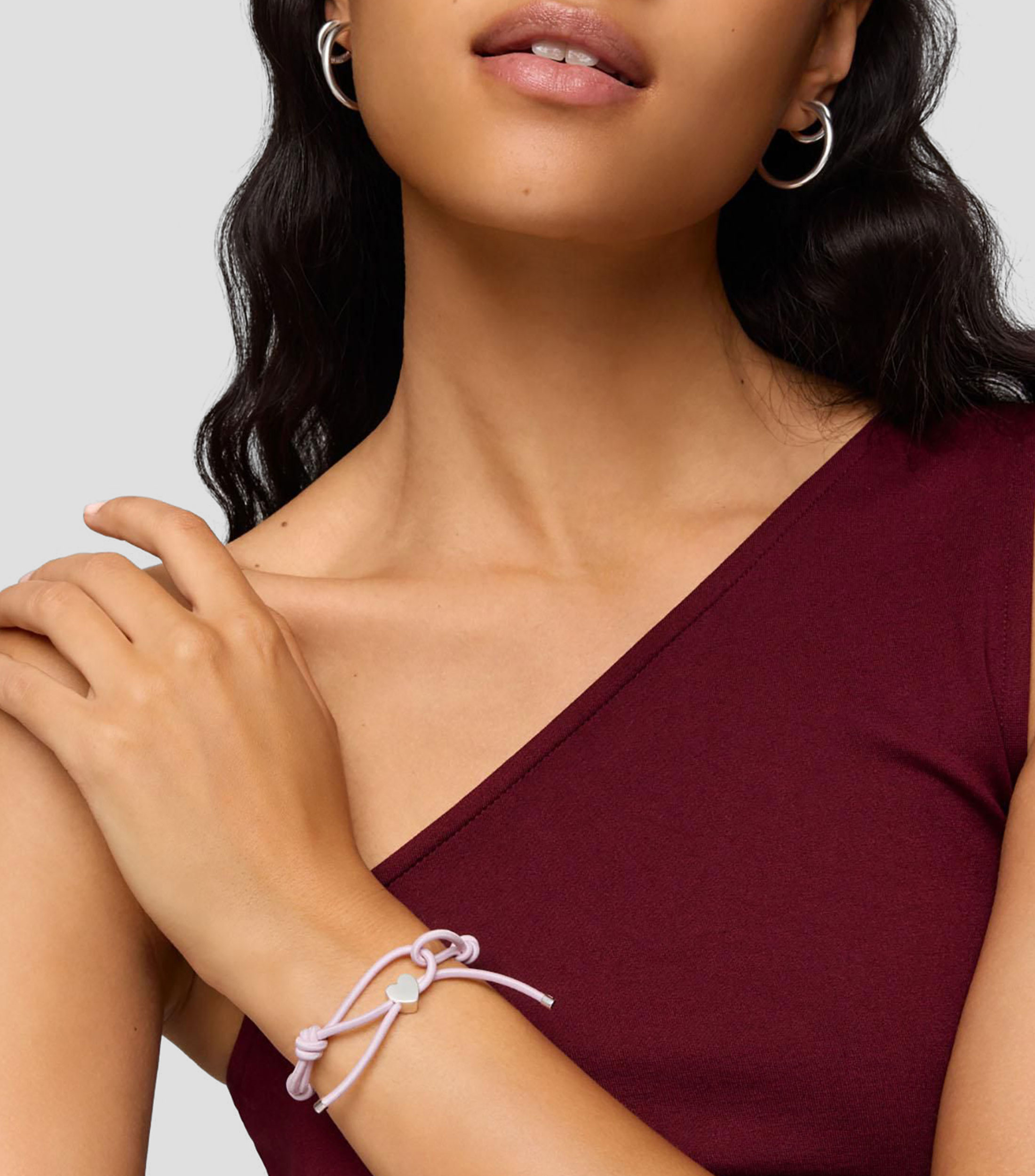 Pulsera elastica con corazon Mujer
