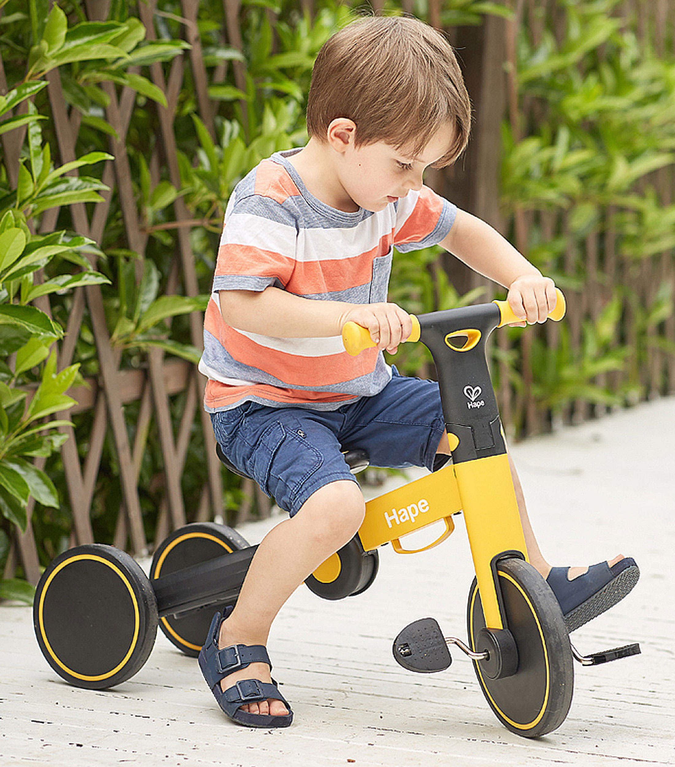Triciclo de equilibrio plegable multifuncional