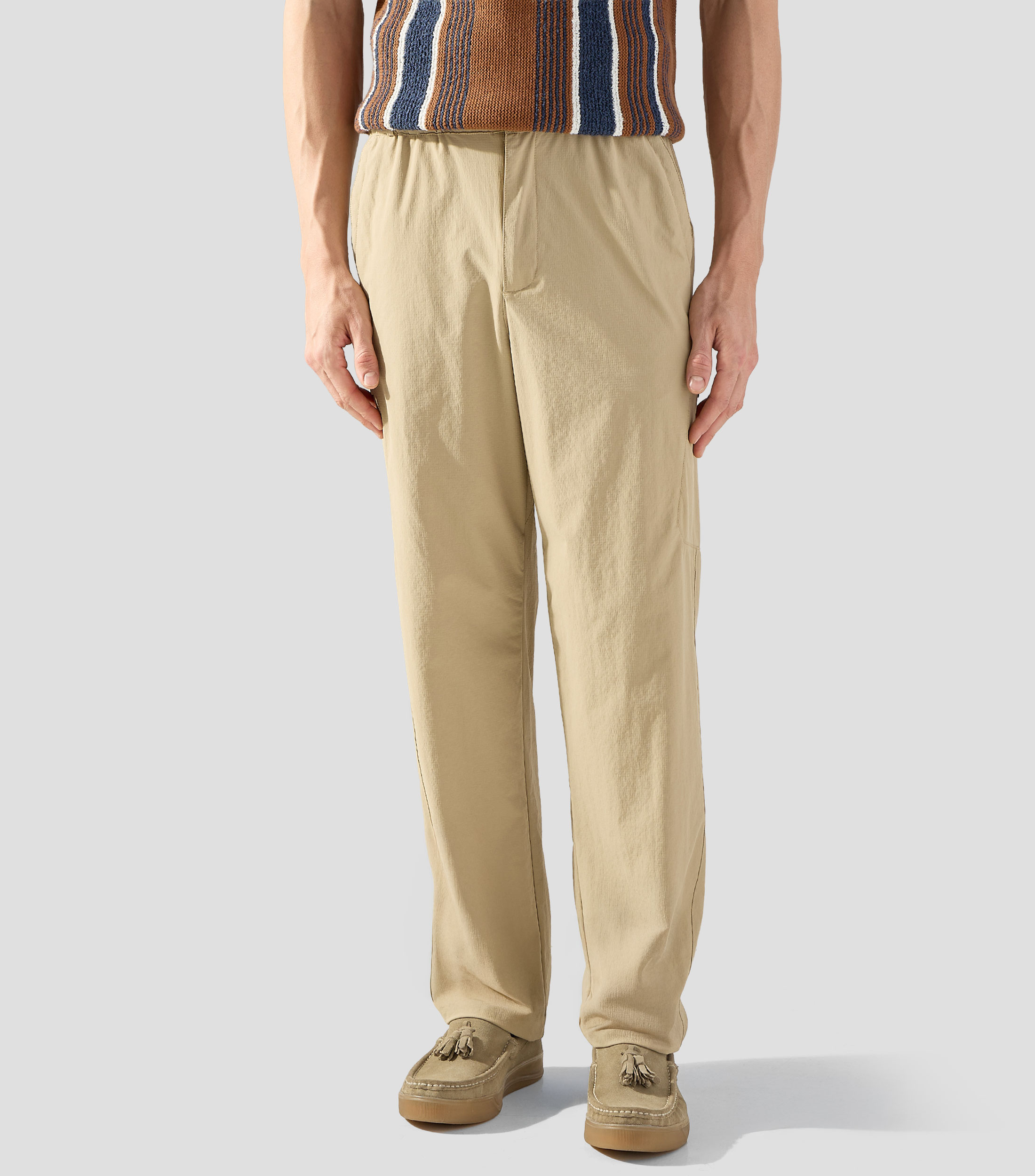 Pantalón con cinturón Hombre